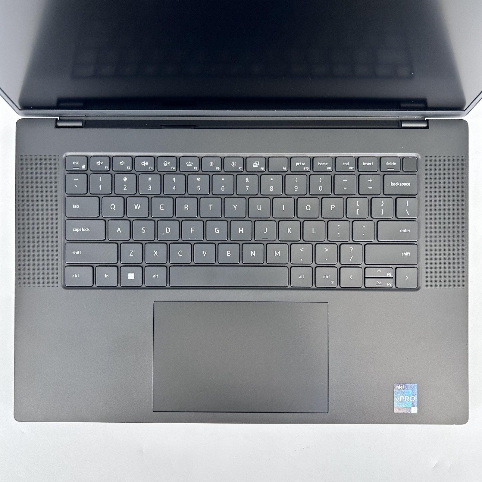 Dell Precision 5680 16 FHD 2.6GHz i9-13900H 32GB 1TB SSD RTX 2000 Ada Bad Camera