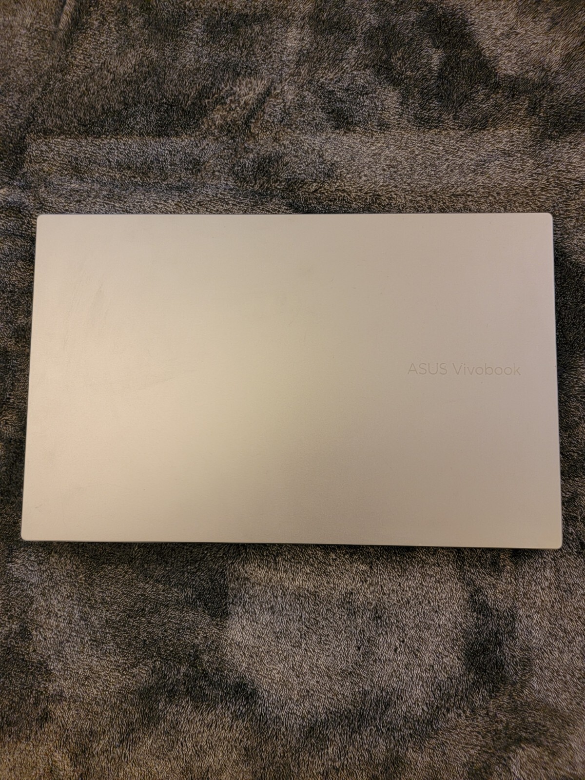 Asus VivoBook 17.3 in (256GB SSD Intel Core i3 12th Gen. 1.50GHz 8GB) Laptop