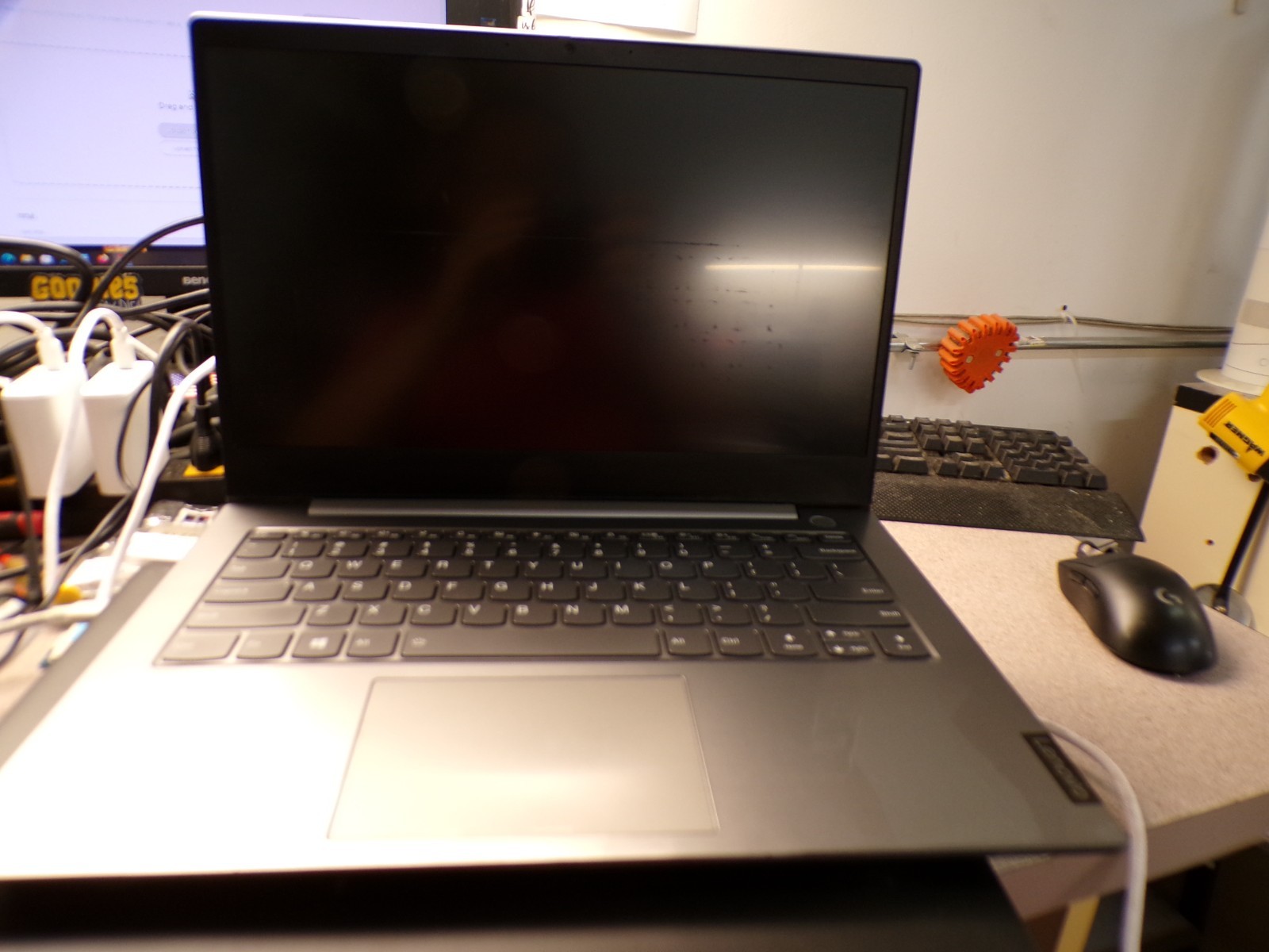 Lenovo ThinkBook 14-IIL 14″ Intel Core i7-1065G7, 8GB no ssd 14″ FHD Laptop #729