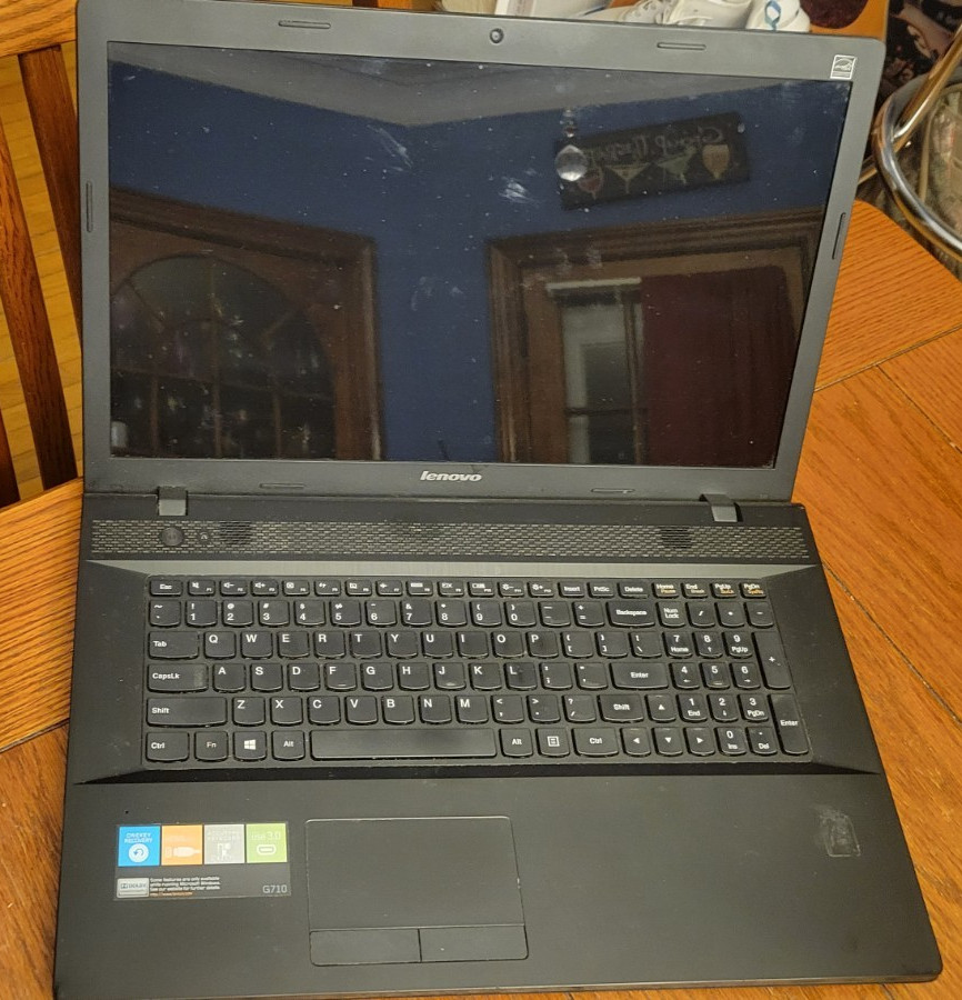 LENOVO G710 17.3″ LAPTOP INTEL PENTIUM 3550M 4GB RAM 500GB HD WIN 8.1 WORKS