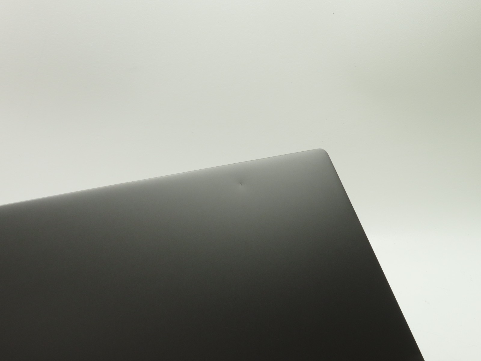Lenovo IdeaPad 5 15IIL05 15.6″ Intel Core i7-1065G7 1.3GHz 16GB RAM 512GB SSD