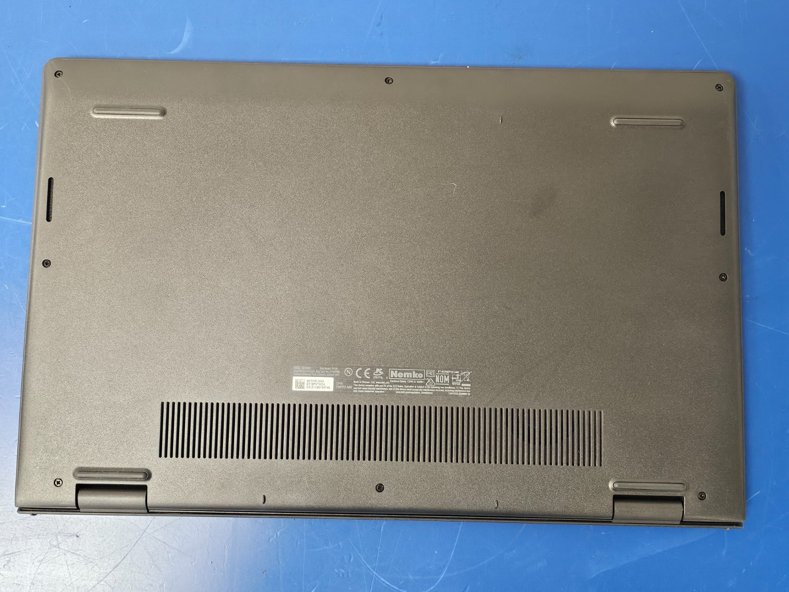 DELL 15 DC15255 G8MK9, AMD Ryzen 7 7730U, 2.00 GHz, 16 GB RAM 512 GB NVMe SSD