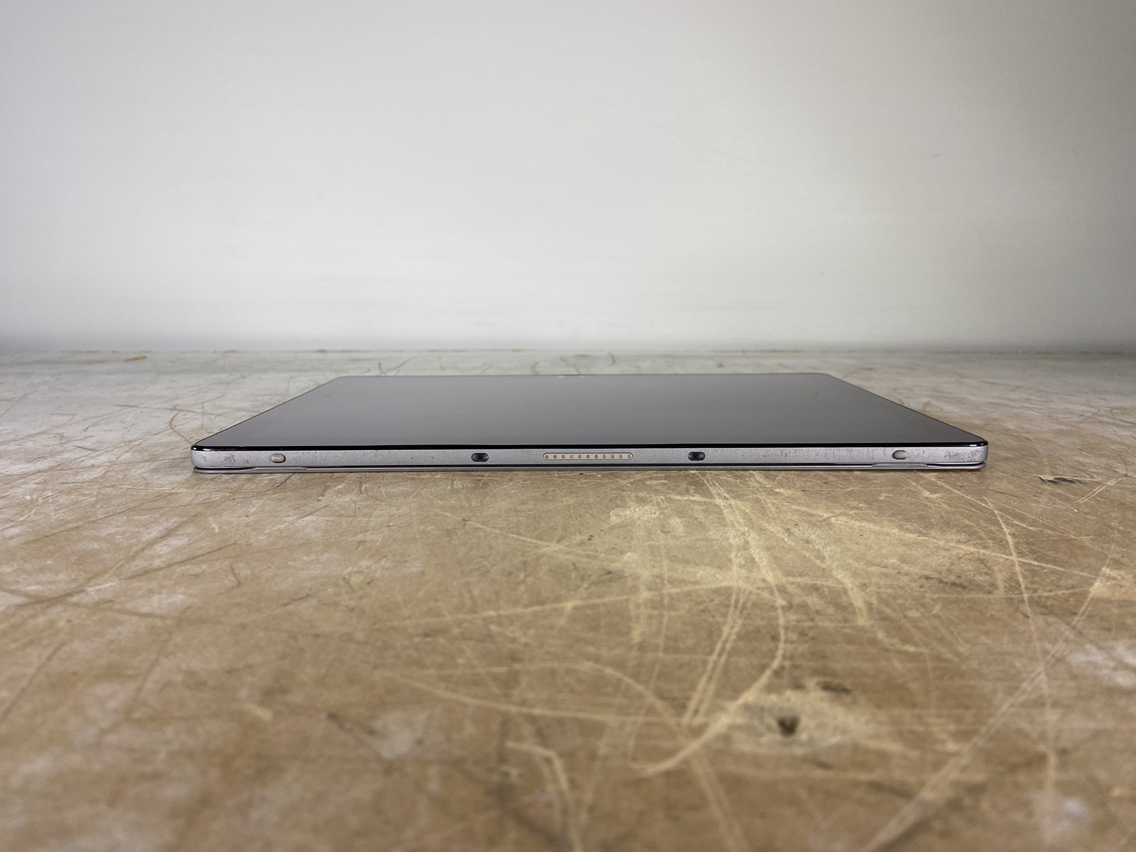 DELL LATITUDE 7210 2-IN-1 i5-10310U @ 1.70GHz, 8GB RAM, NO HDD/OS – (FOR PARTS)