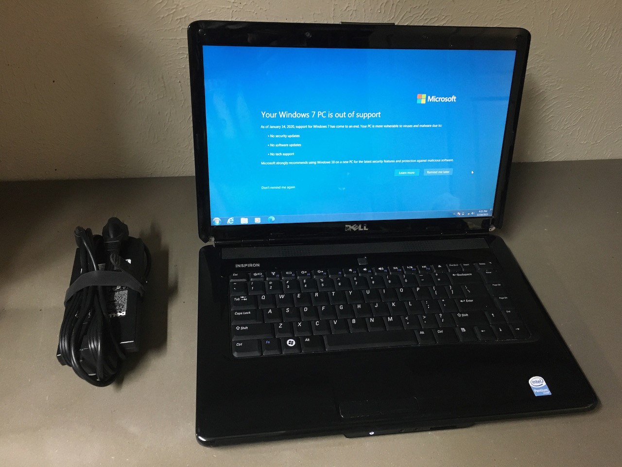 Dell Inspiron 1545 Pentium Dual-Core T4200 2GB 250GB Windows 7 Pro Optical DVD