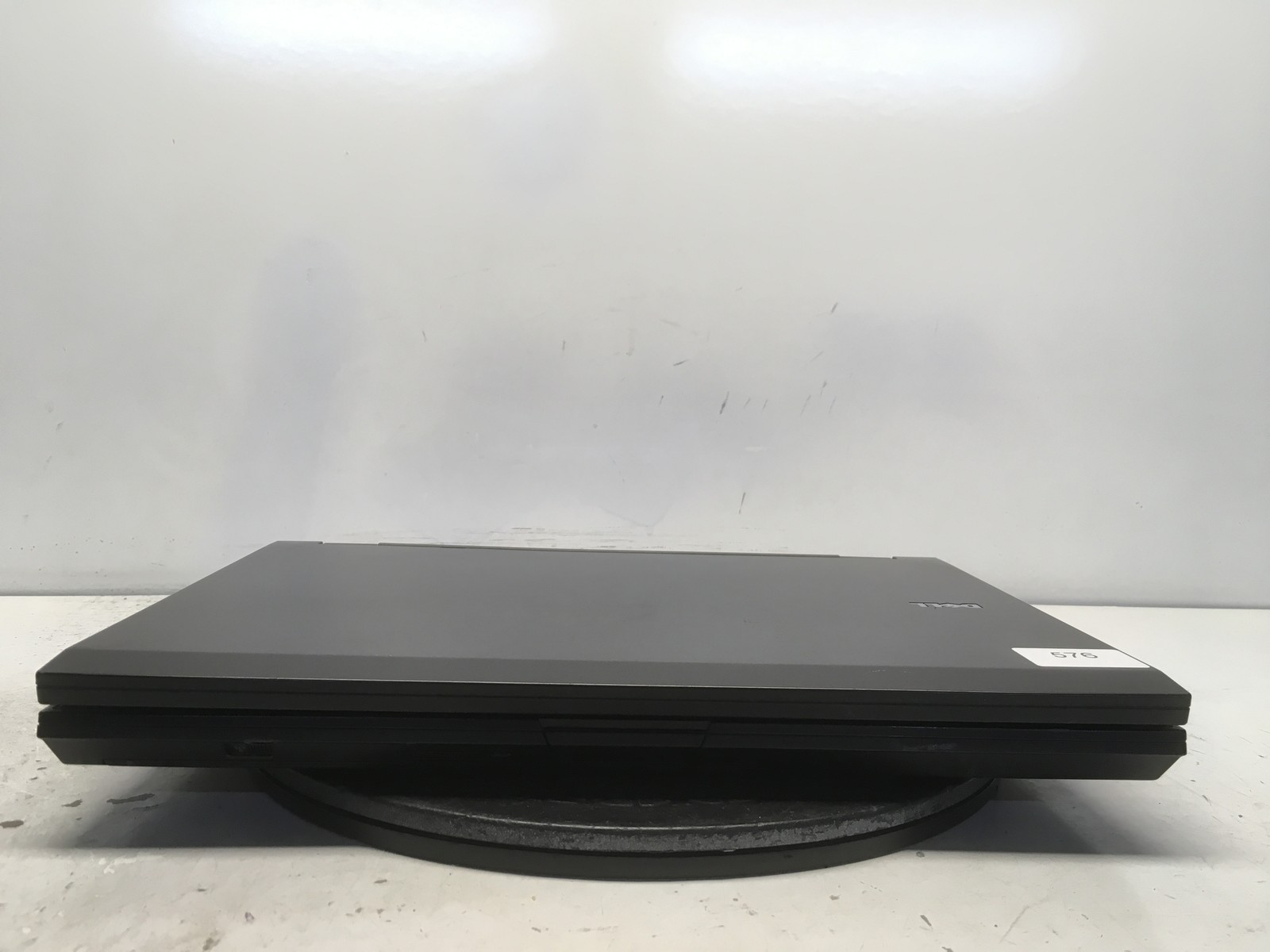 Dell Latitude E5500 Intel Core 2 Duo P8700 2.53GHz 4 GB NO HDD No Batt