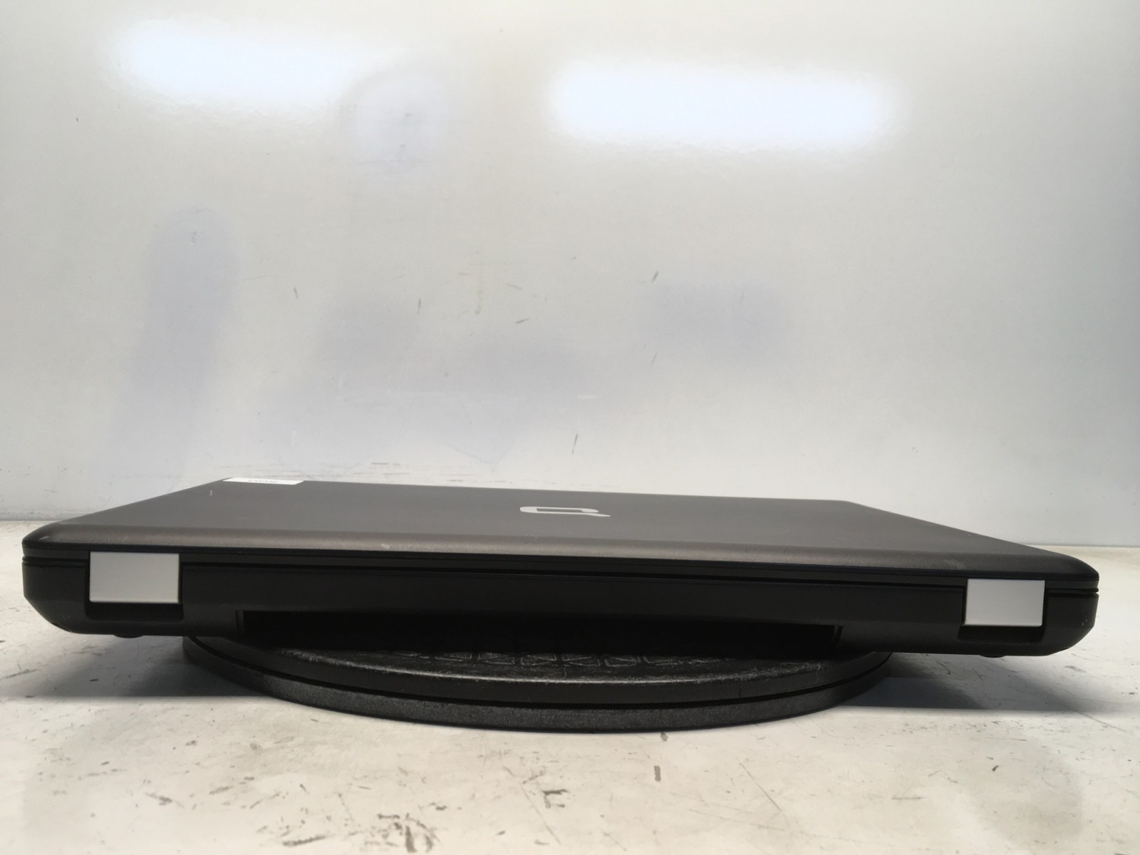 Compaq Presario CQ56-110US Intel Celeron 900 2.2GHz 2 GB NO HDD
