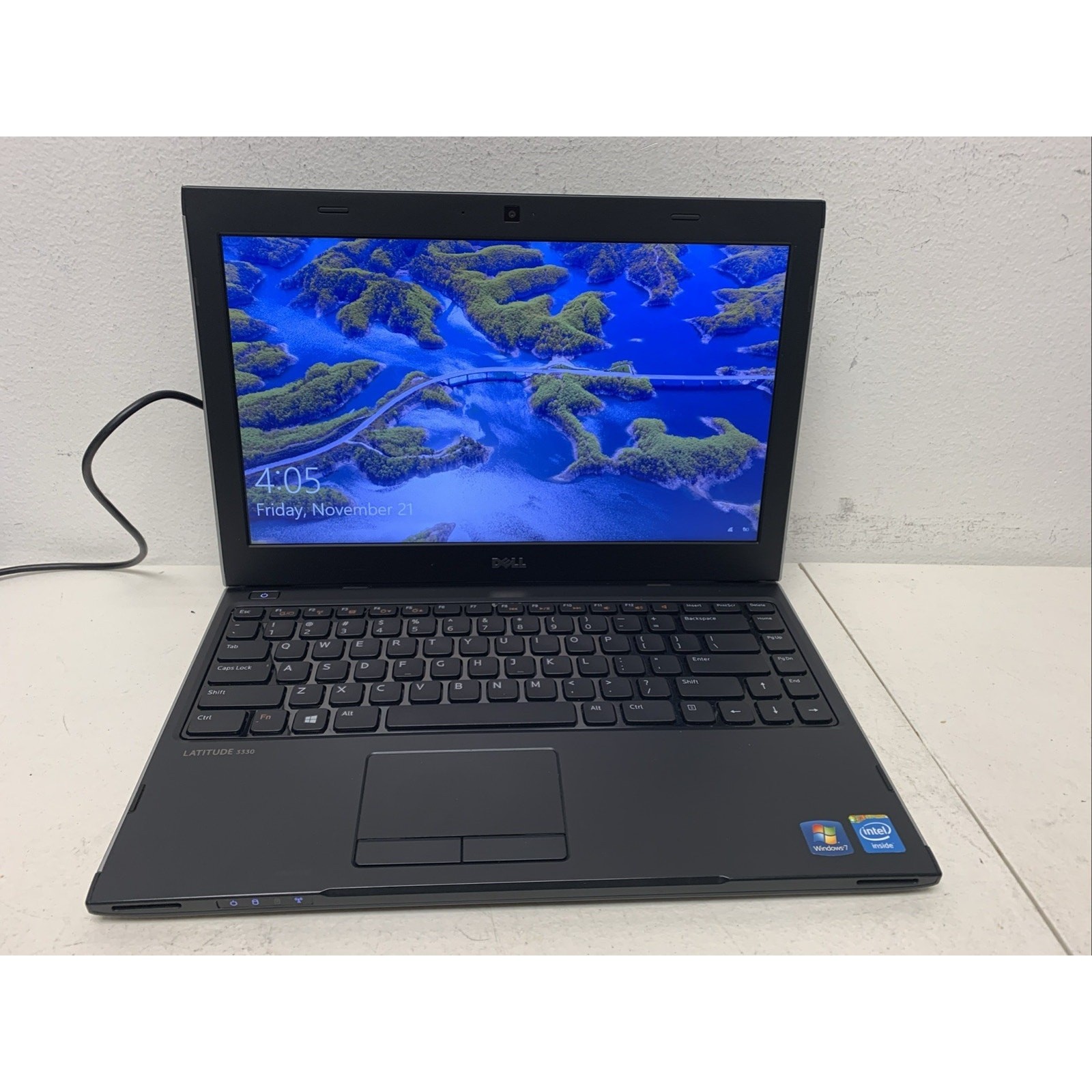 dell latitude 3330 Celeron (R) 1017U 4GB RAM 320 GB HHD WIND 10 Pro Need Battery