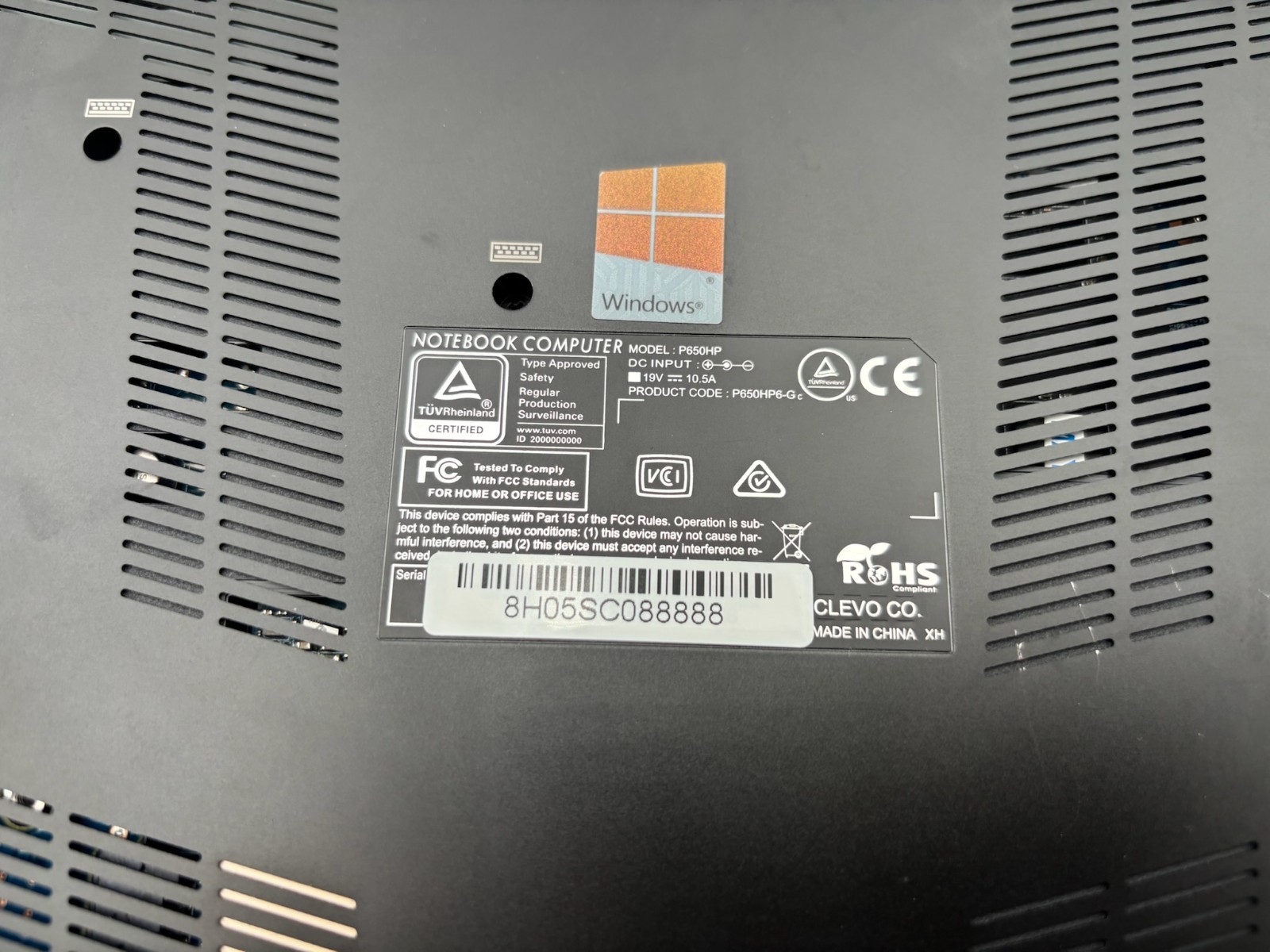Sager Gaming P650HP 15.6″ 512 GB SSD + 1 TB HDD 16 GB RAM i7-7700HQ GTX 1060