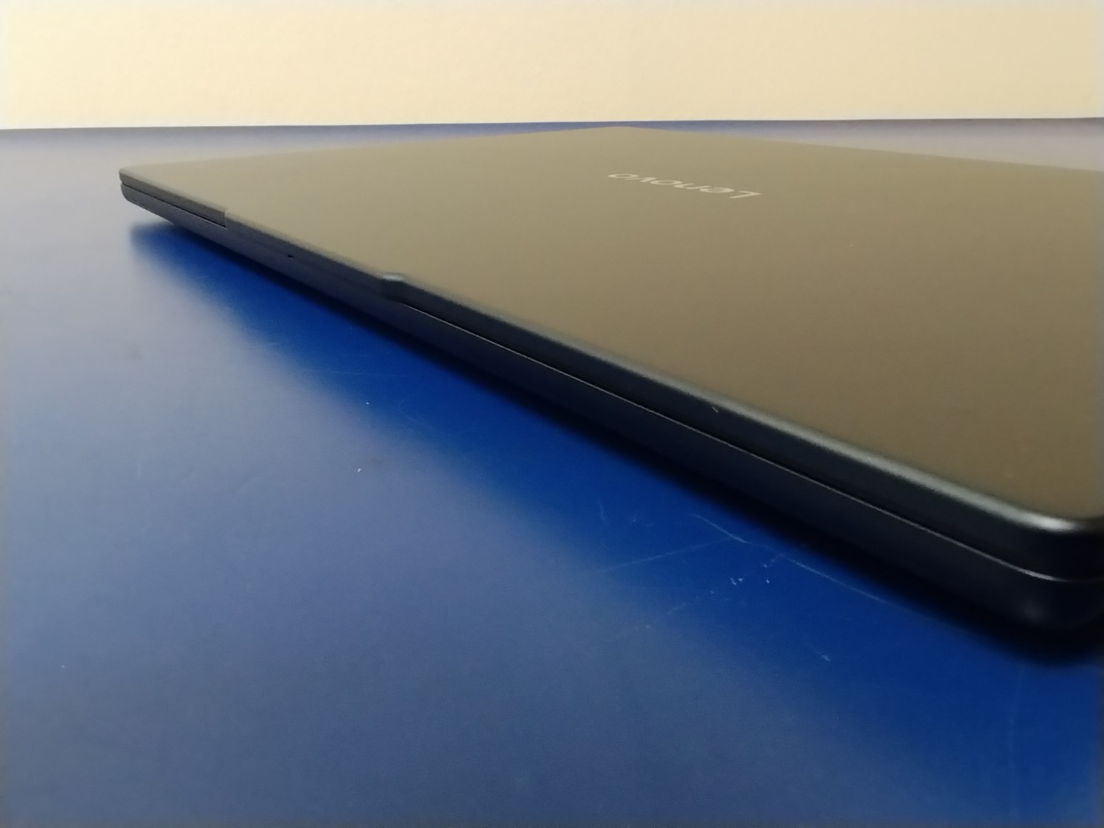 Lenovo IdeaPad Slim 5 16AKP10, AMD Ryzen AI 7 350, 2.00 GHz, 16 GB RAM 1 TB NVMe