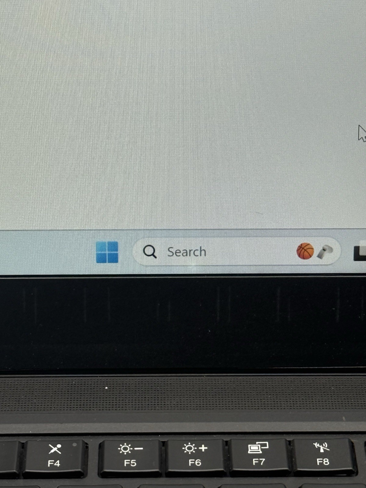 Lenovo ThinkPad T490 14″ FHD i5-8365U 8GB RAM 256GB NVMe Win11P READ