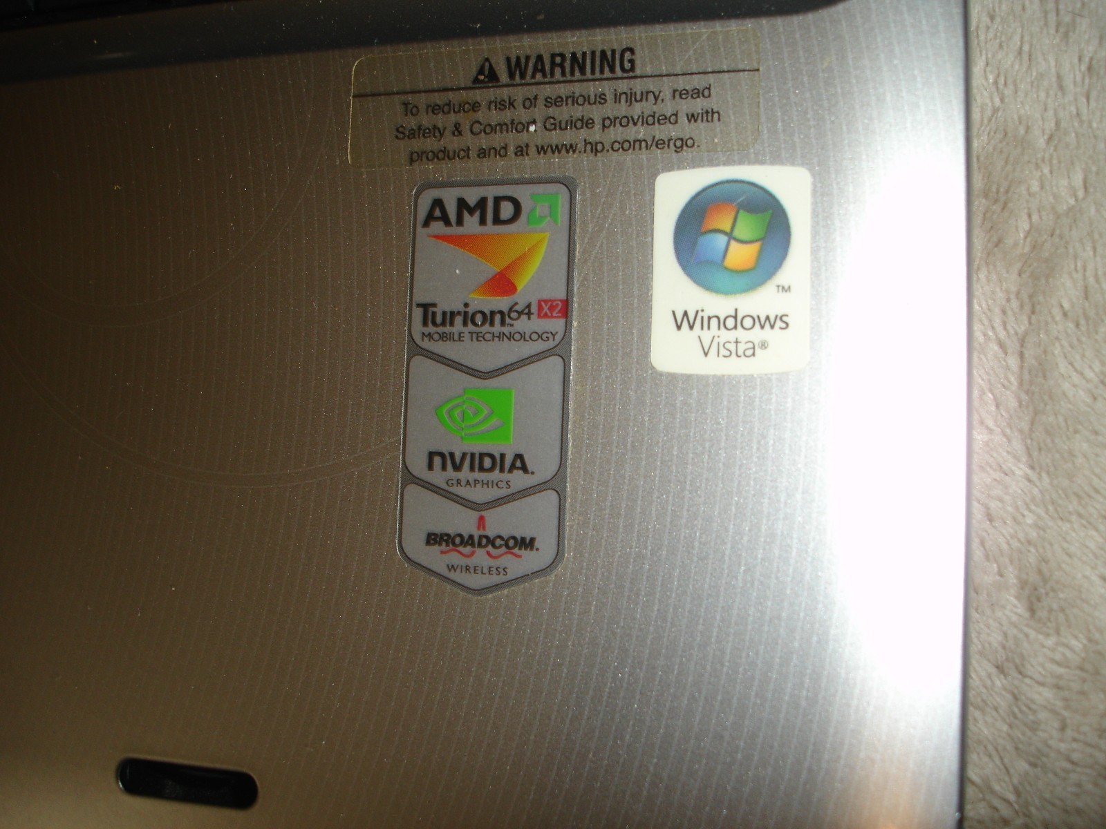 HP Pavilion DV9500 Laptop AMD Turion 64 X2 120 GB HD 2GB RAM Vista AC Adapter