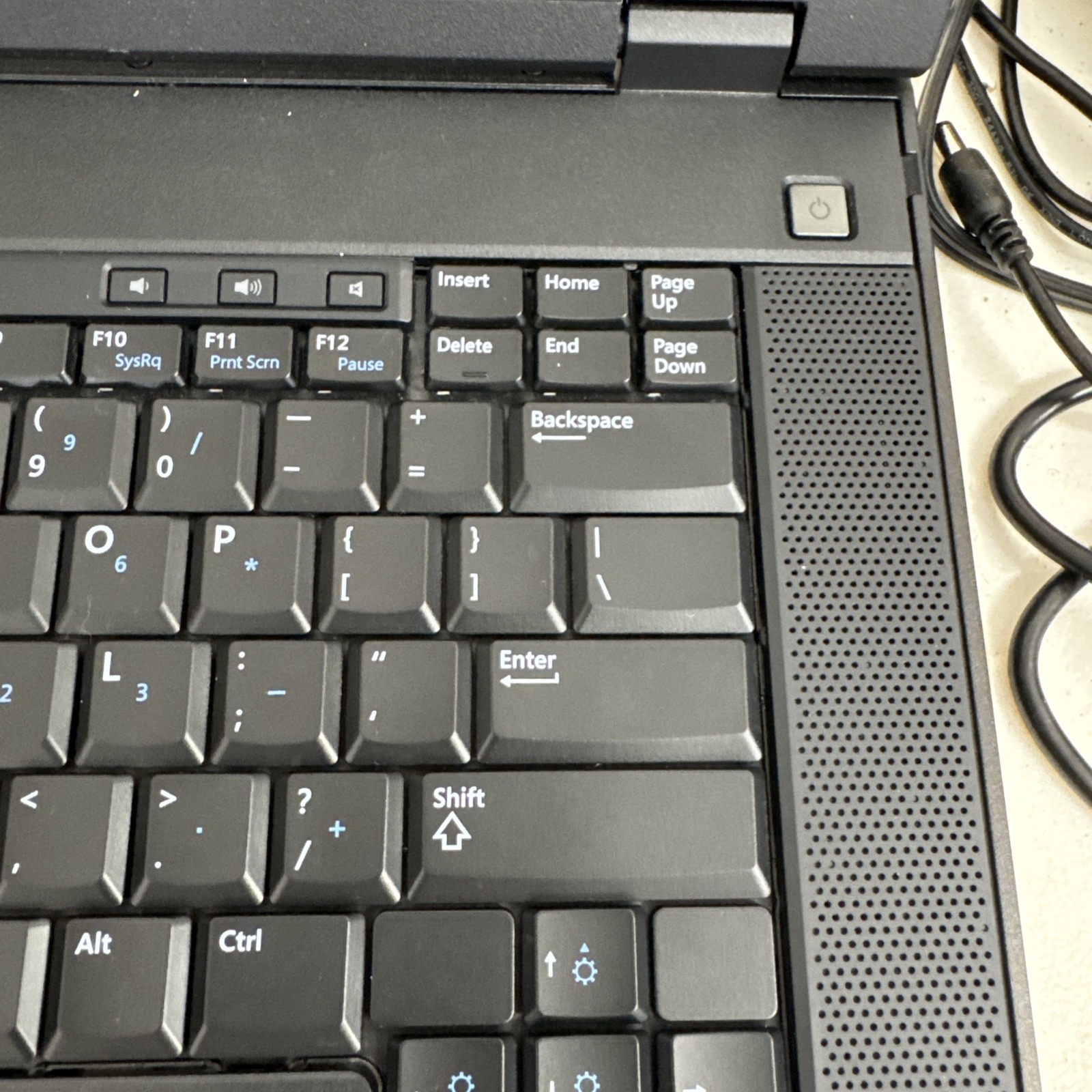 Dell Latitude E5500 Laptop Intel Centrino Windows Untested