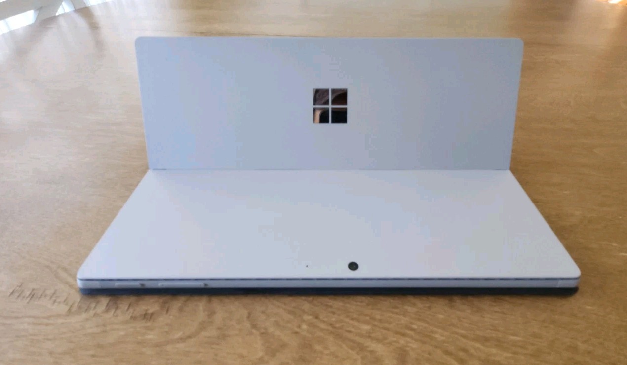 Microsoft Surface Pro 7+ plus i7, 16GB, 256 SSD, 11th Gen 1165G7 processor,
