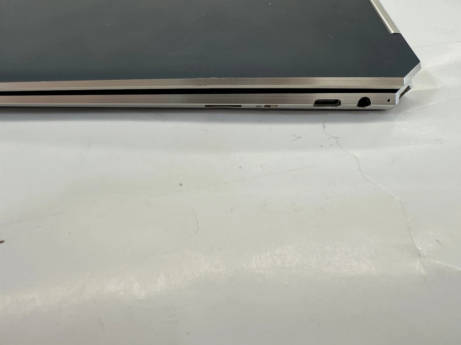 HP SPECTRE X360 13T-AP000 CTO i7-8565U 8GB 500GB SSD 32GB Intel Optane SSD