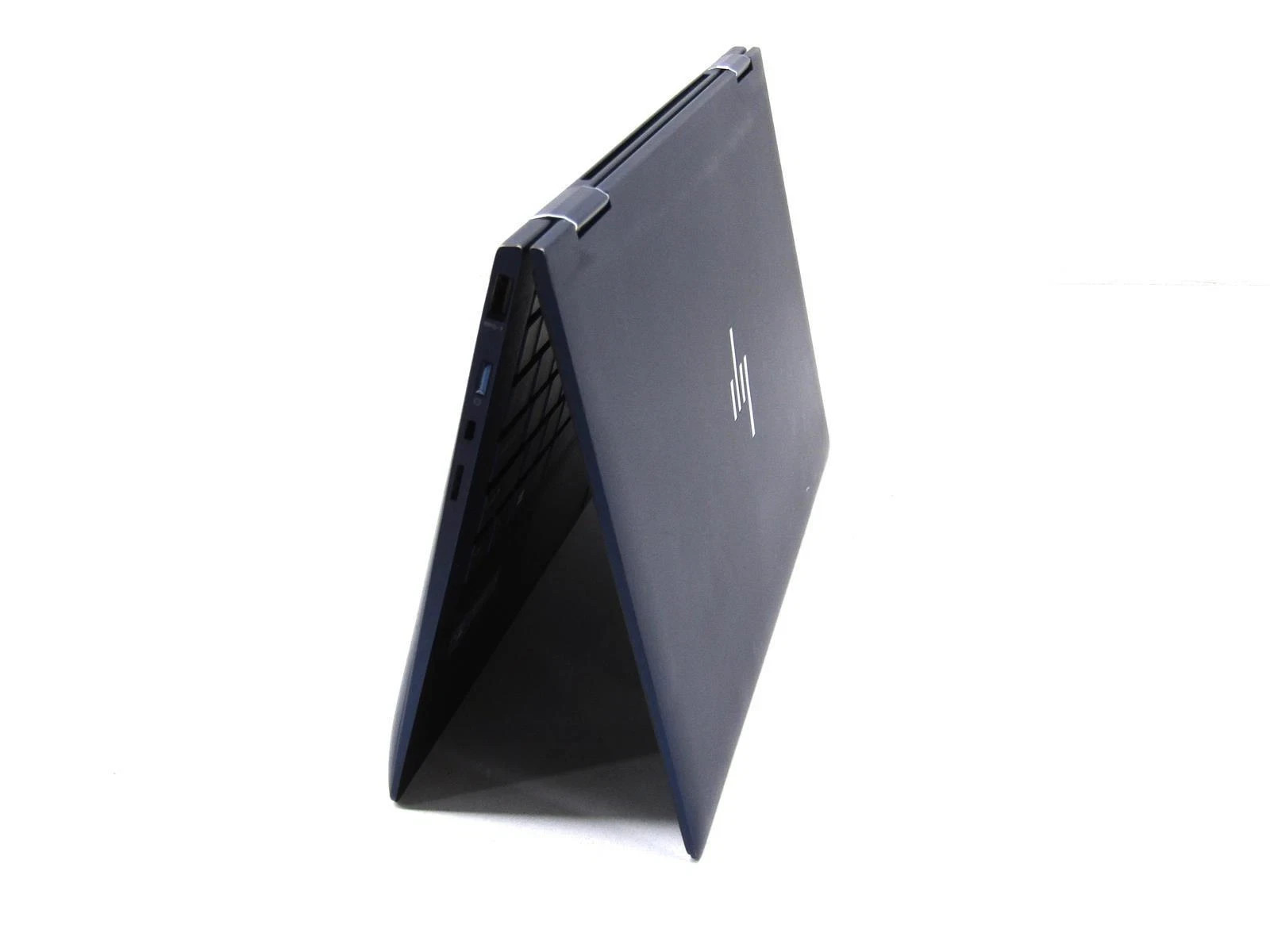 HP Elite Dragonfly G1 2-in-1 13.5″ | 1.90GHz i7-8665U | 16GB RAM & 512GB SSD