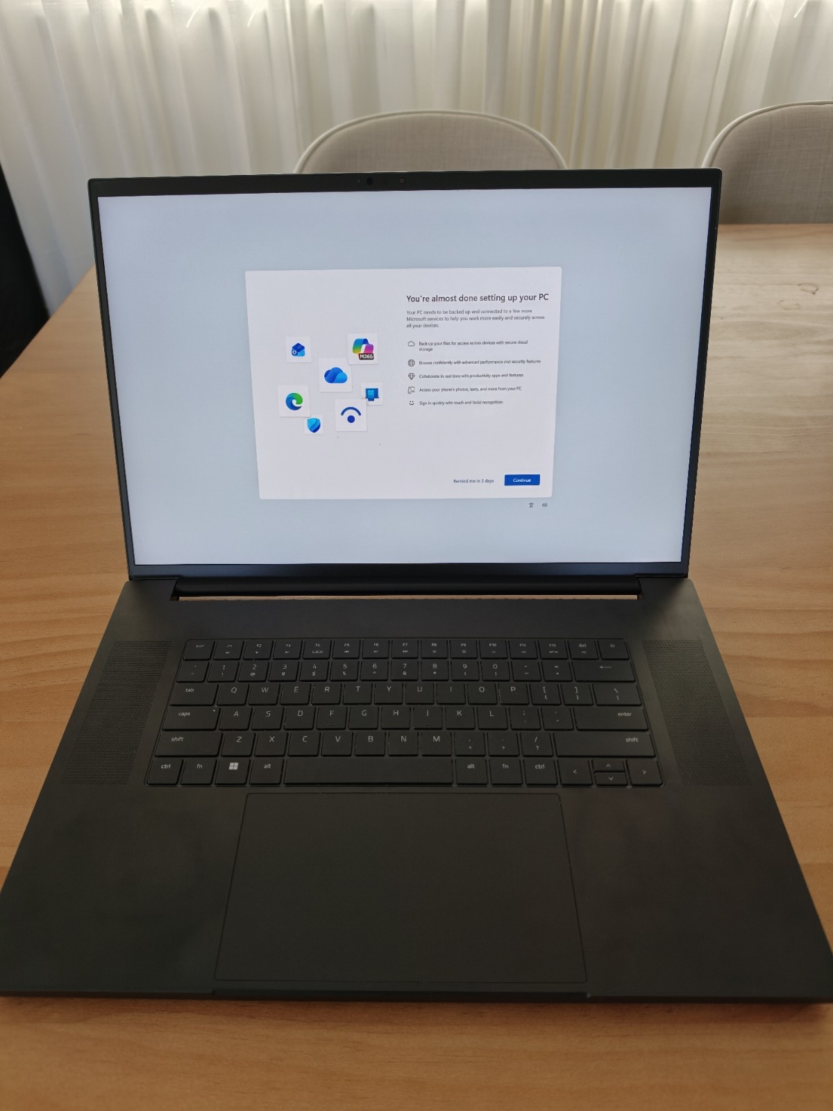 Razer Blade 18 i9-13950HX 32GB 2TB RTX 4090 – THERMAL ISSUE