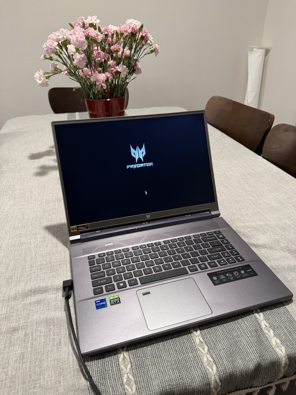 Acer Predator PT516-51s / i7-11800H / RTX 3060 / 16GB RAM / 512GB SSD / 165Hz