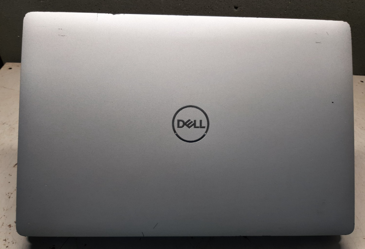 Dell Latitude 5510 15.6″ i7-10810u 8GB RAM No SSD No OS