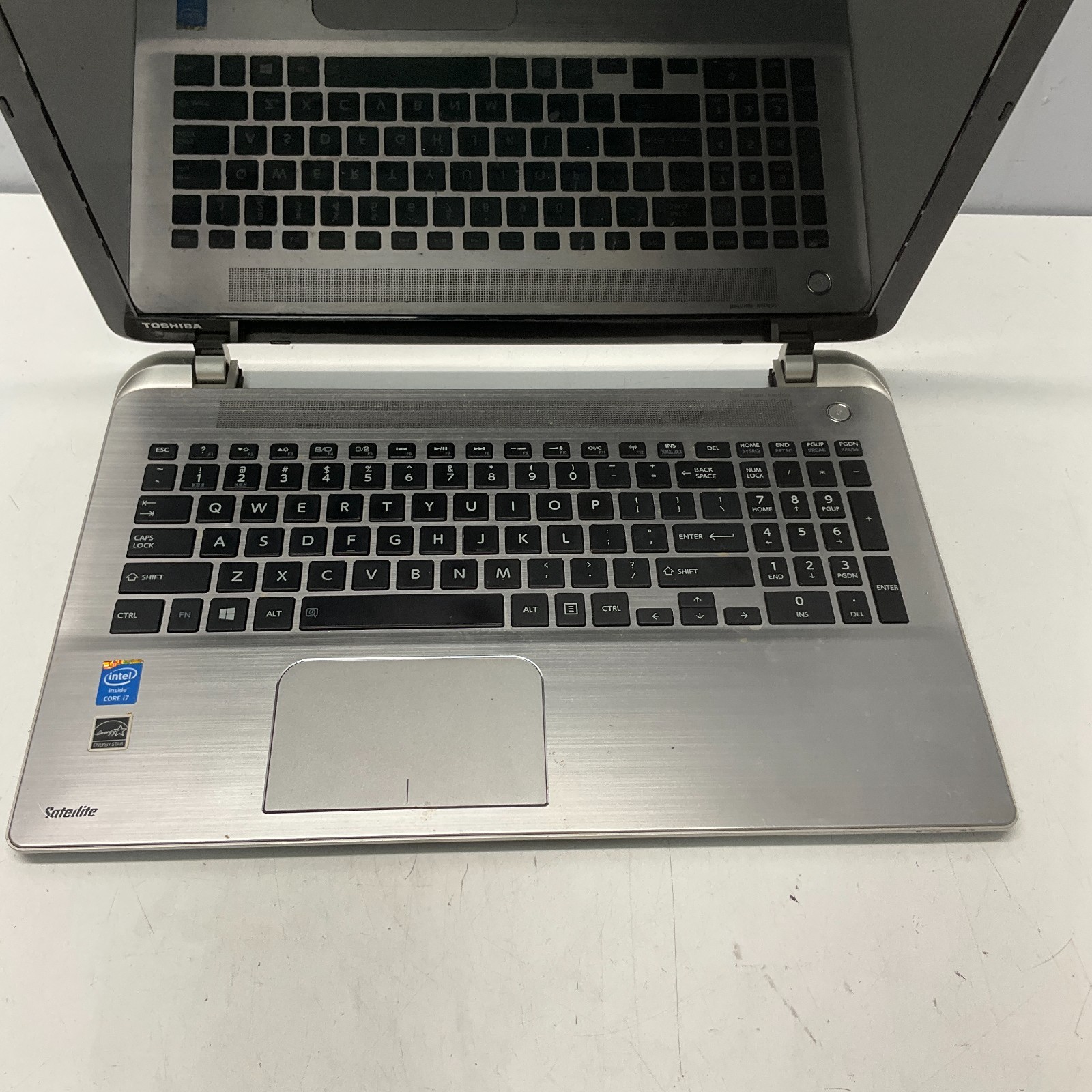 Toshiba Satellite S55 Laptop Intel core i7 4th Gen FOR PARTS ONLY BROKEN LCD
