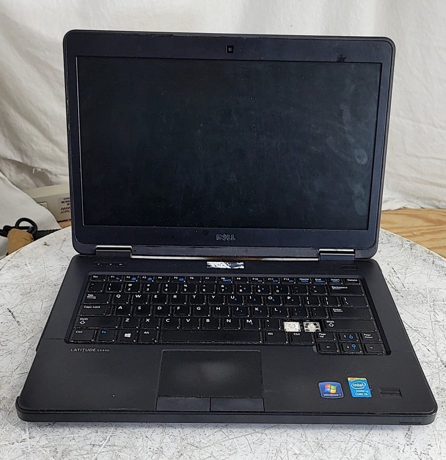 DELL LATITUDE E5440 Laptop Core I5-4300U 4GB 120GB SEE NOTES