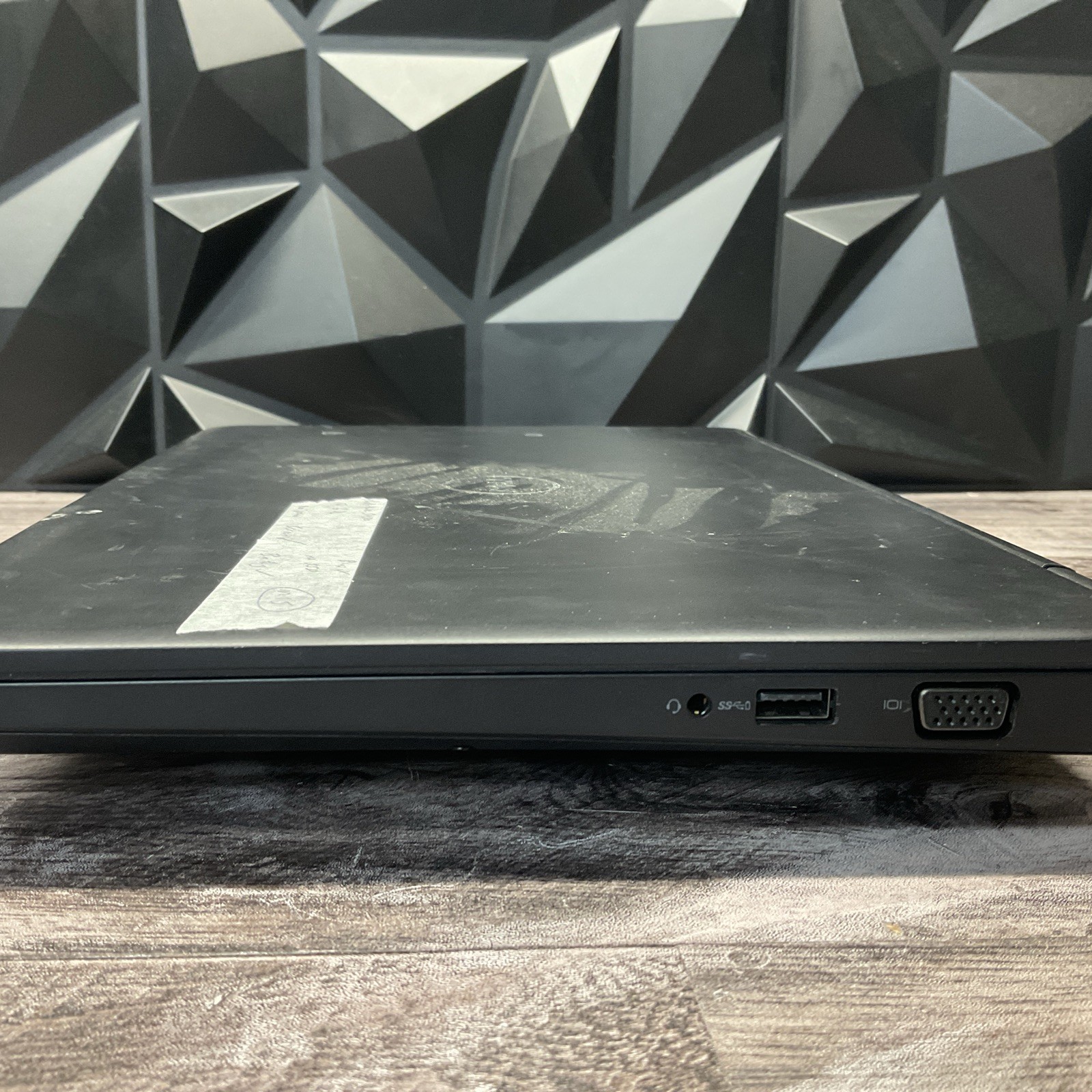 Dell Latitude 5480 / i5 6th Gen / BIOS Unlocked / No RAM / No SSD / M15