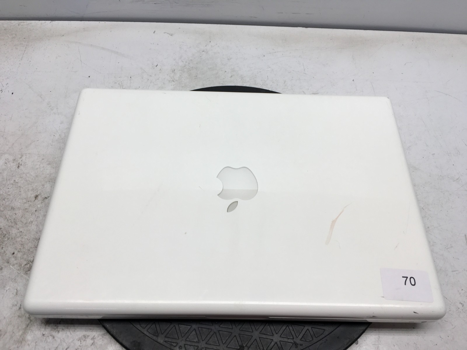 Apple MacBook A1181 Intel Core 2 Duo 2.16GHz 1 GB NO HDD