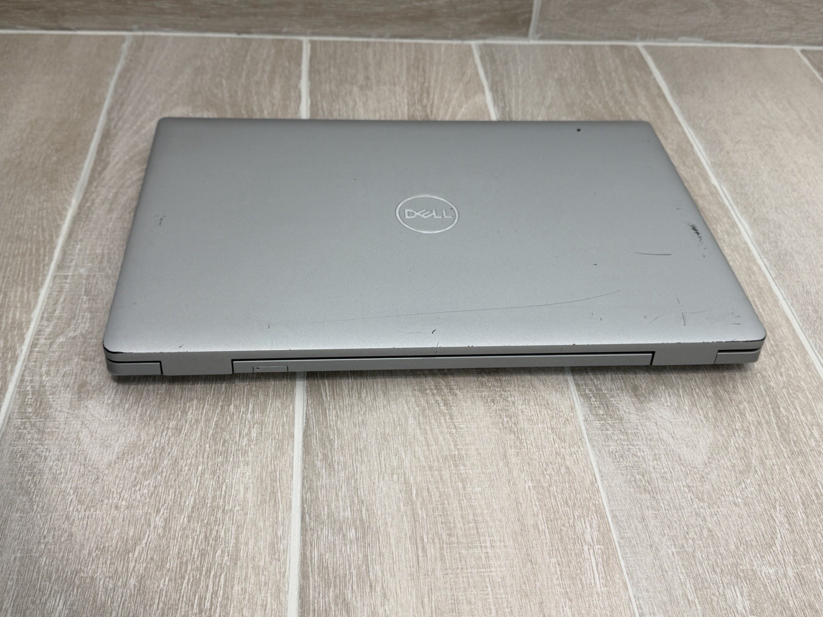 Dell Precision 3570 Core i5-1245U 16GB RAM 256GB NVMe SSD Nvidia T550 Win-11
