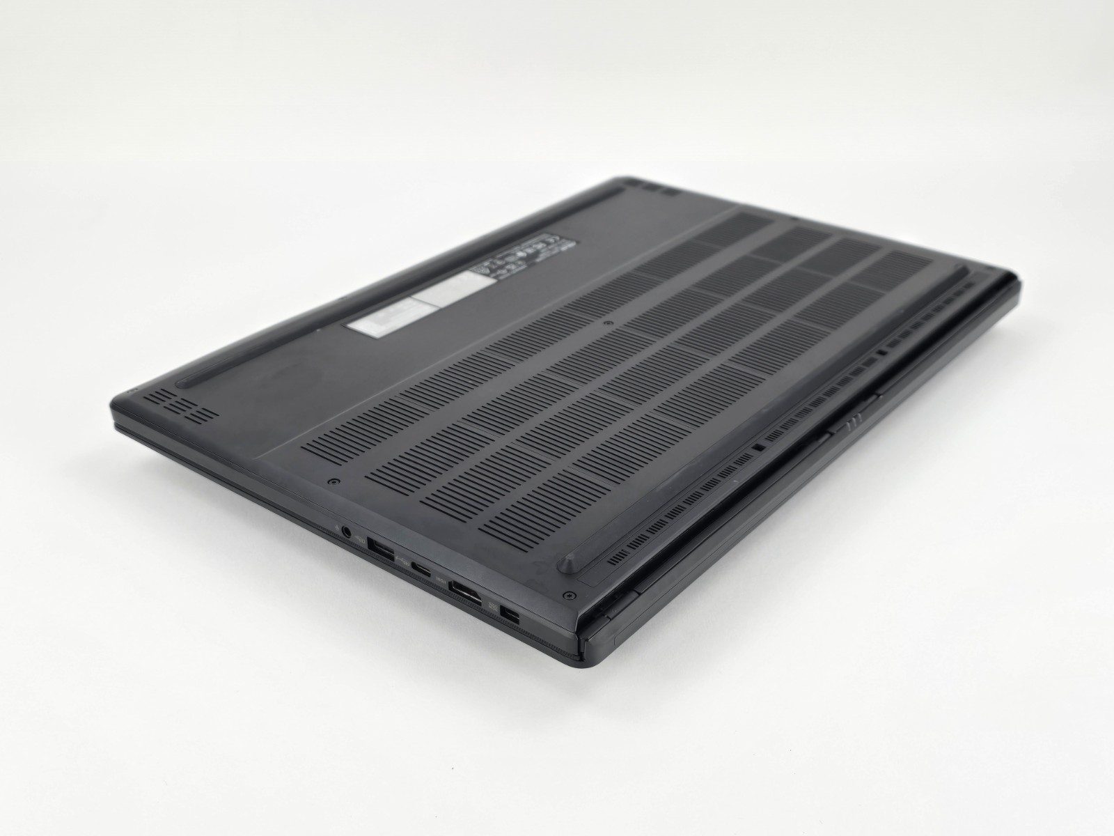 ASUS ProArt P16 16″ 4K OLED Touch Ryzen AI 9 HX 370 32GB 1TB RTX 4060 – USED