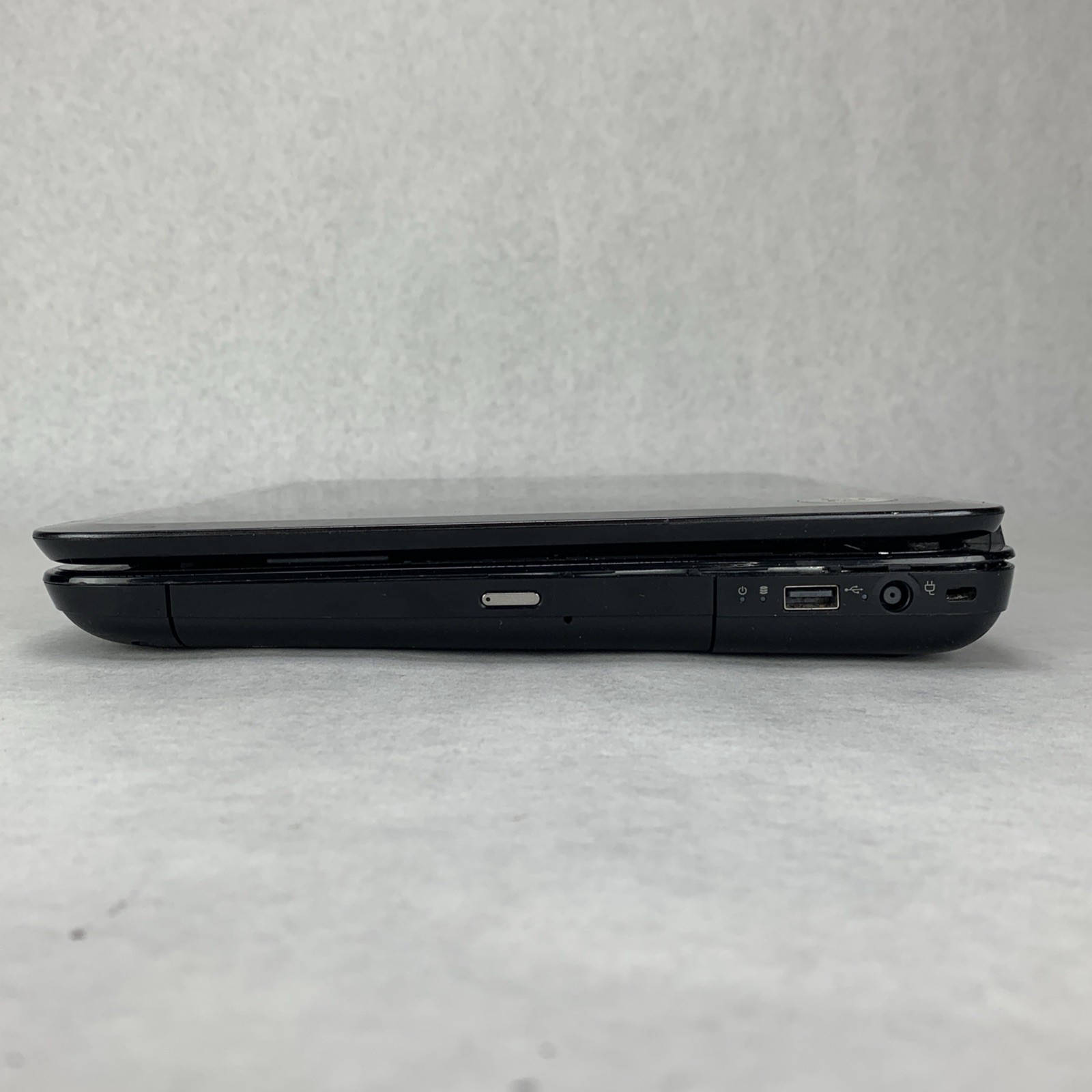 HP Pavilion G6 AMD A6-4400M 2.70GHz 4GB RAM 15.6″ No Battery No HDD No OS