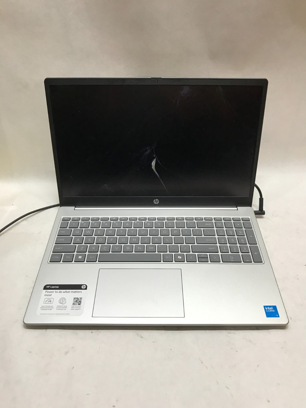 HP 15-fd0159wm 15″ Intel Core i5-1334U NO RAM NO SSD/OS For Parts Cracked!! – DW