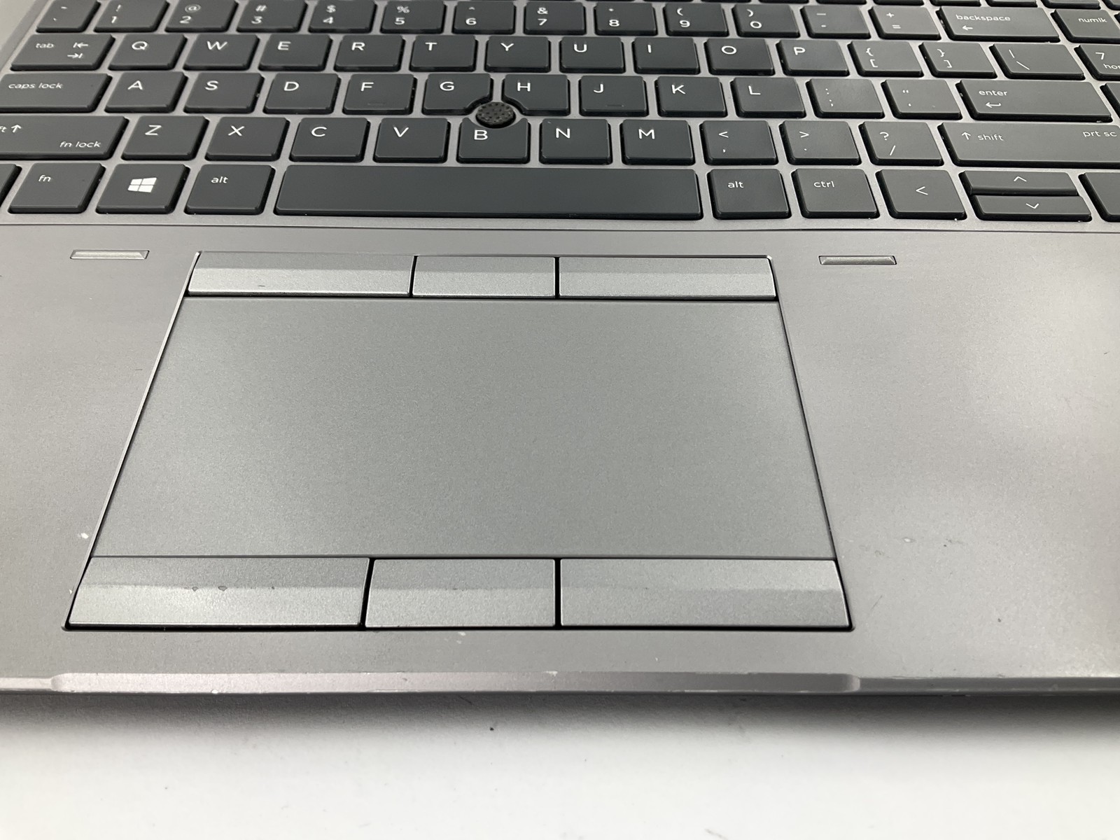 HP Zbook 15 G5 15.6″ Core i7-8750H 256GB 16GB B Win 11 Pro P2000