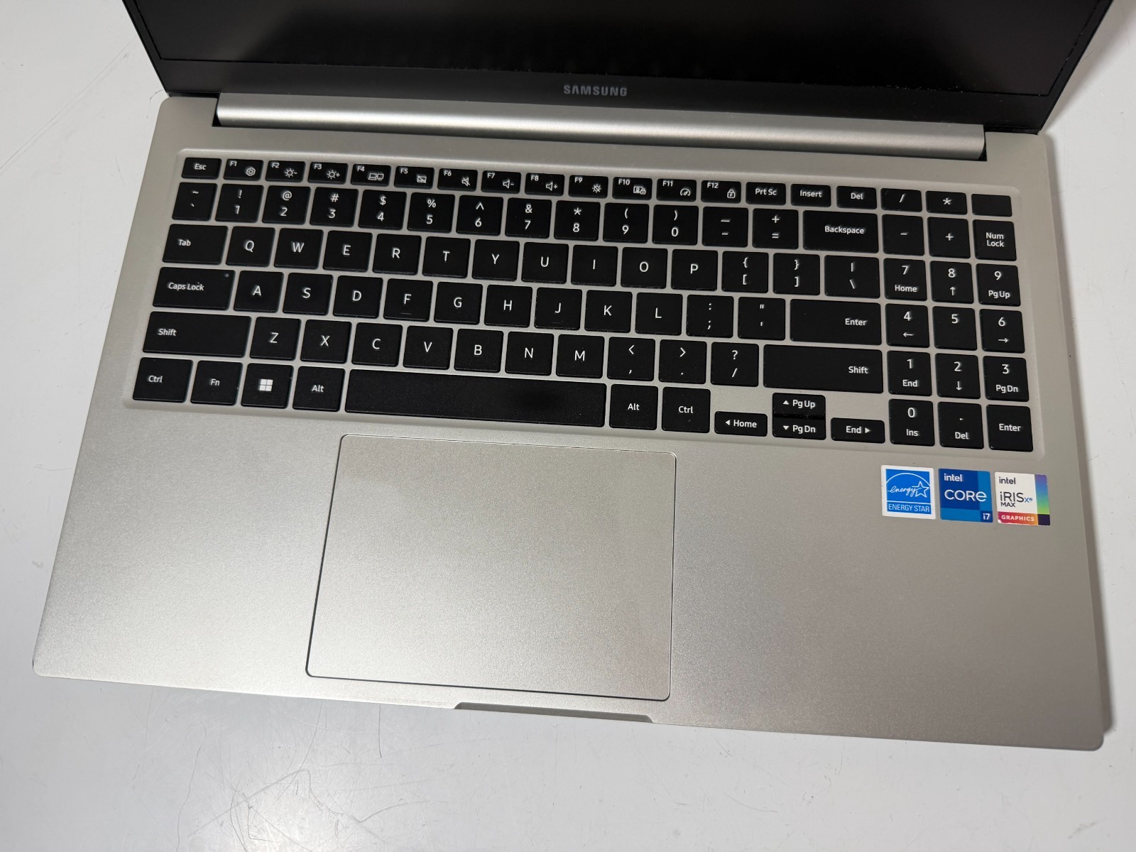 SAMSUNG NP750TDA 15.6″ i7-1165G7 16GB RAM- NO SSD -For Parts- NO POWER ON