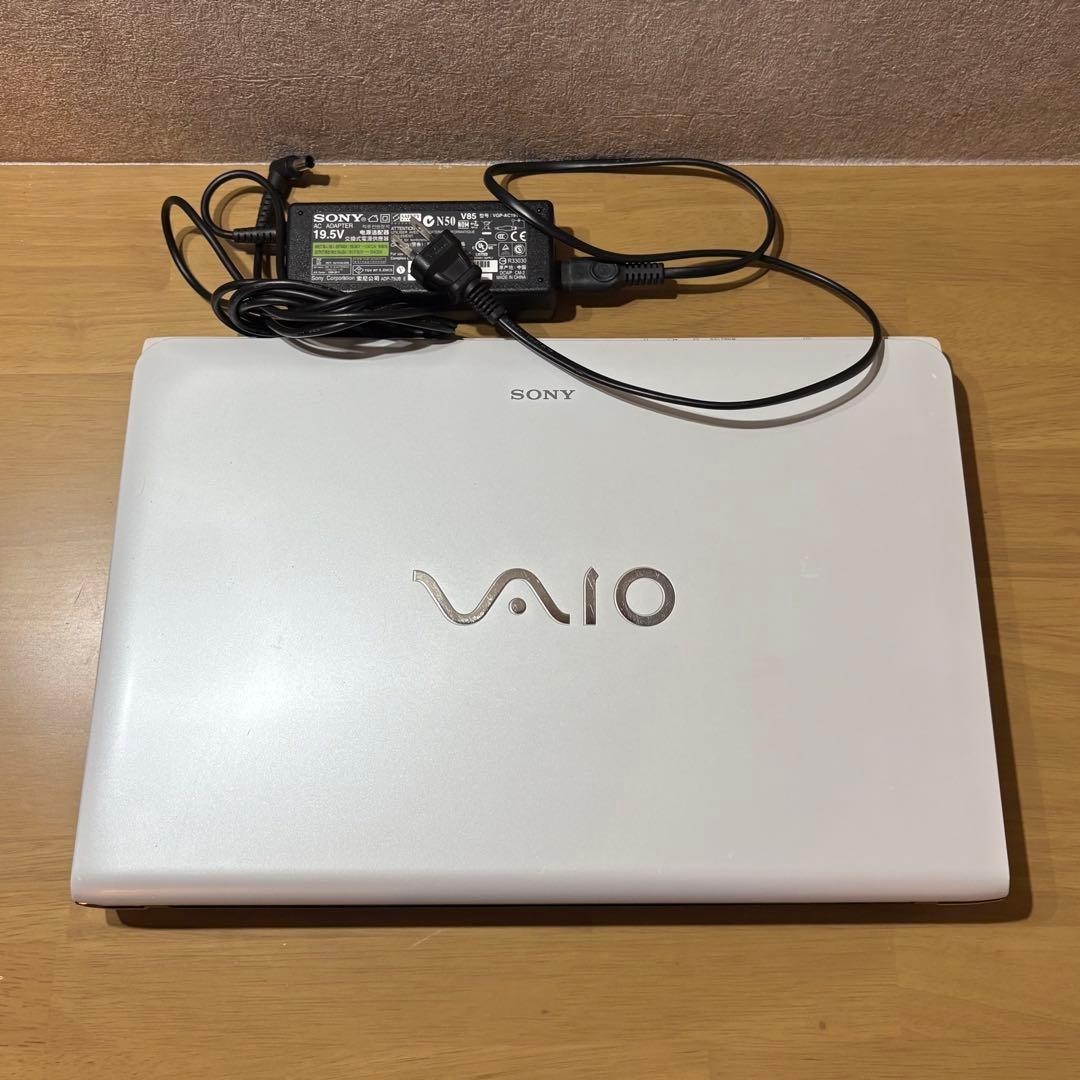 SONY VAIO SVE151B11N Tested Core i7 8GB 700GB HDD 15.5″ Windows 10 Laptop