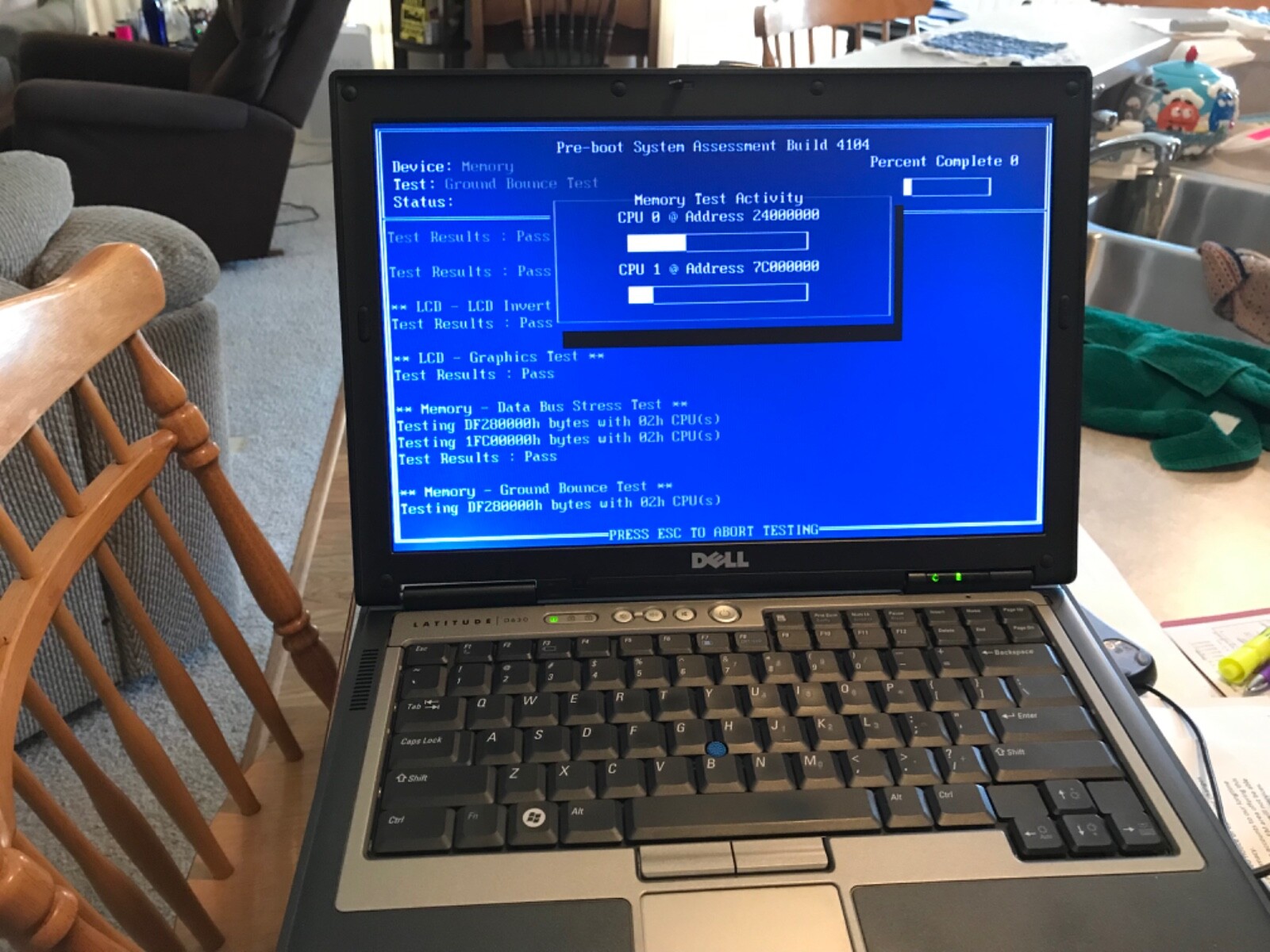 Dell Latitude D630 Laptop Core 2 Duo CPU, New Battery, power pack, carry case.