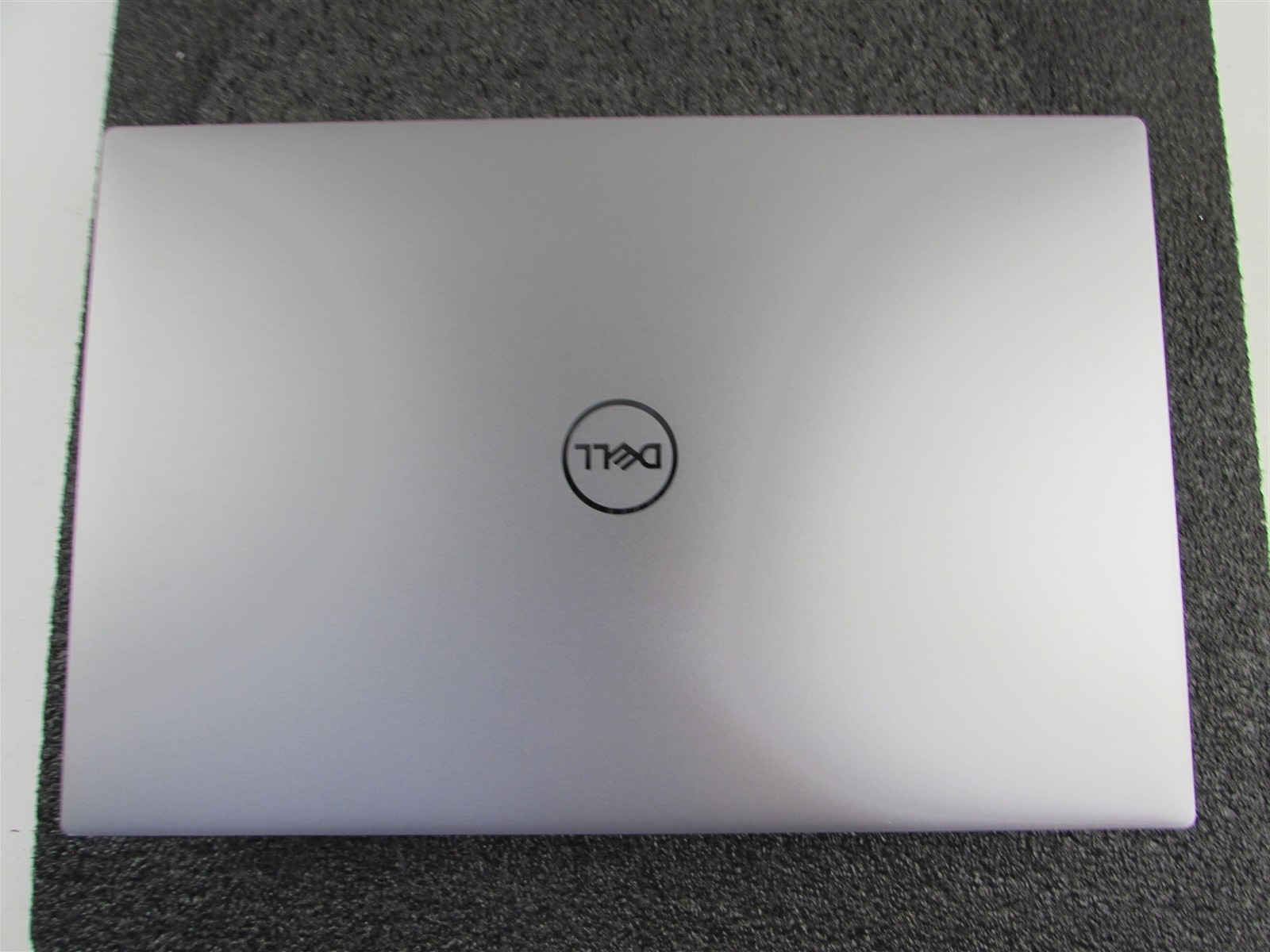 DELL PRECISION 5550 1920X1200 FHD CORE I7-10850H 512GB SSD 32GB RAM T1000 WIN 11