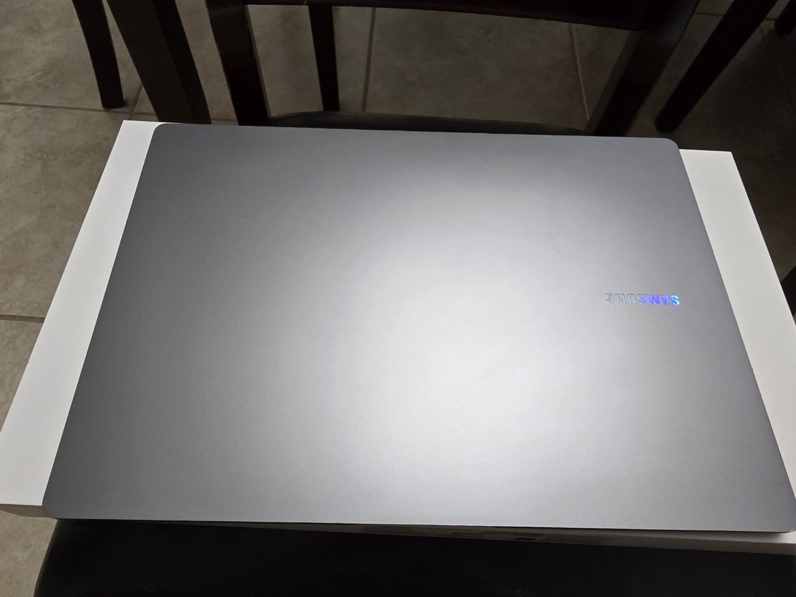 Samsung Galaxy Book5 Pro 16″ AMOLED Touch Intel Ultra 7 256V 16gb 1tb Laptop