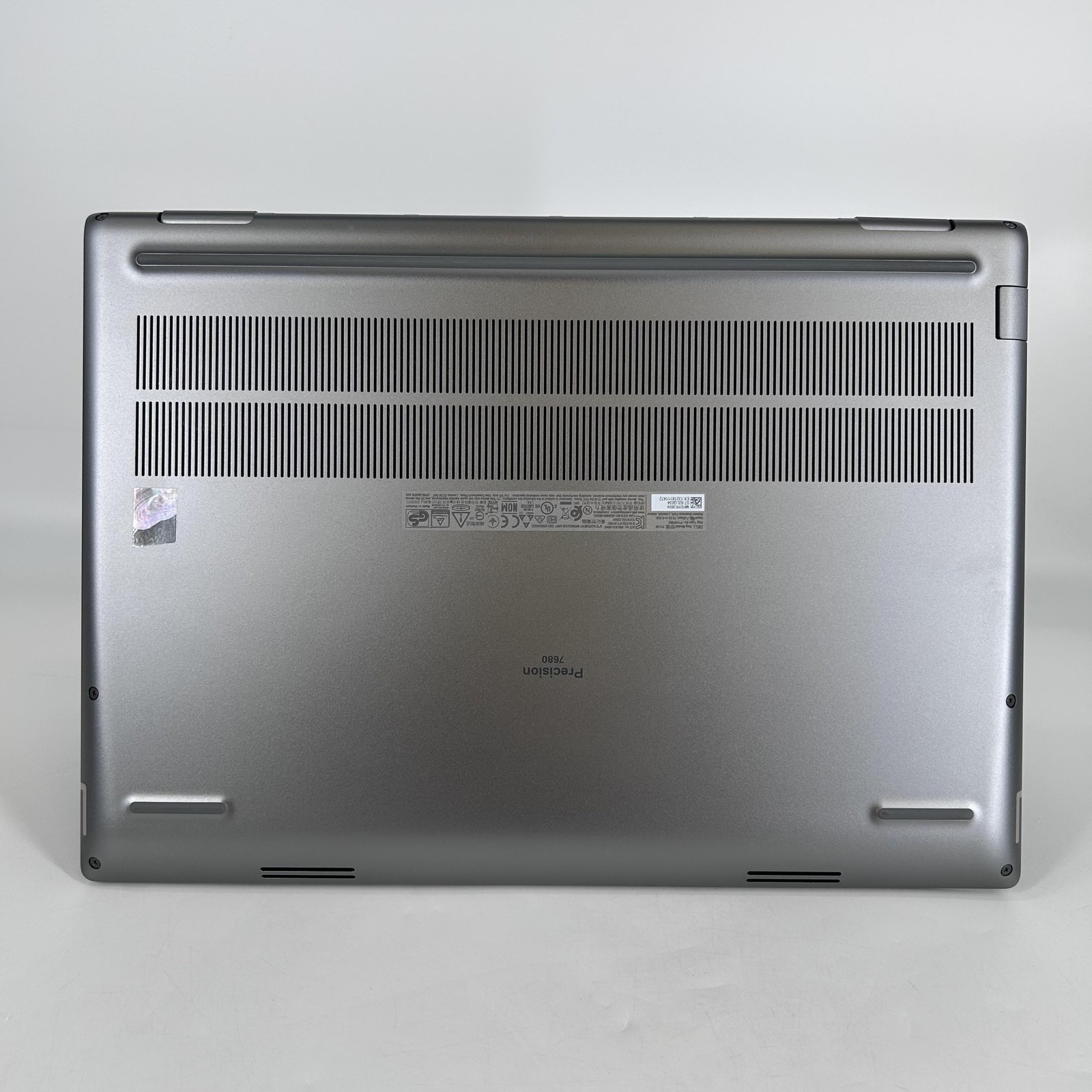 Dell Precision 7680 16 FHD+ 2.6 GHz i5-13600HX 16GB 256GB SSD NVIDIA RTX A1000