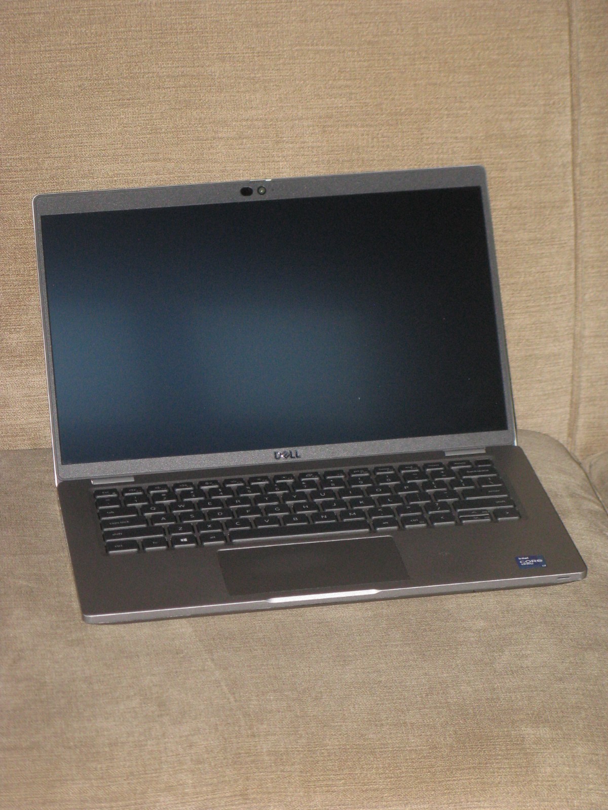 Dell Latitude 5420 i7-1185G7 256GB NVMe 12GB FHD non-touch TB4 FP+SC IR Cam vPro