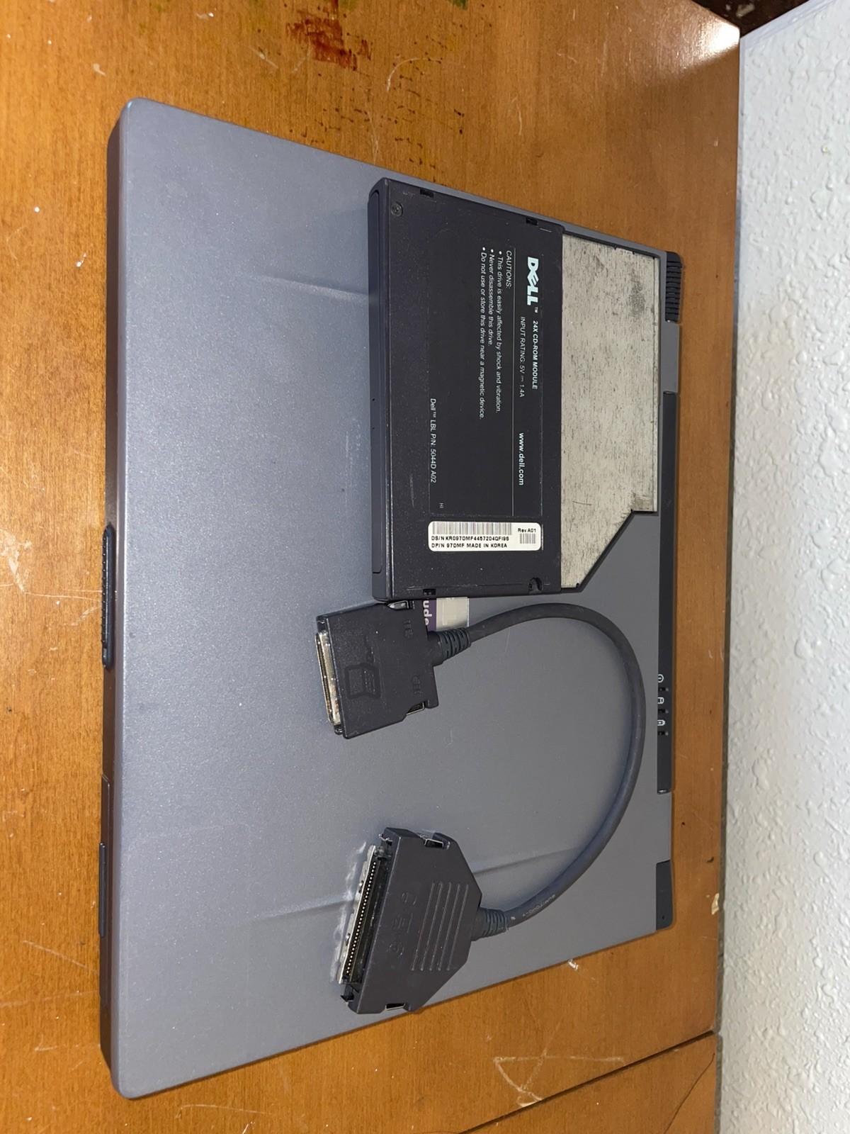 DELL LATITUDE CSX Pentium III 500 Mhz 256mb ram windows 2000 Laptop working