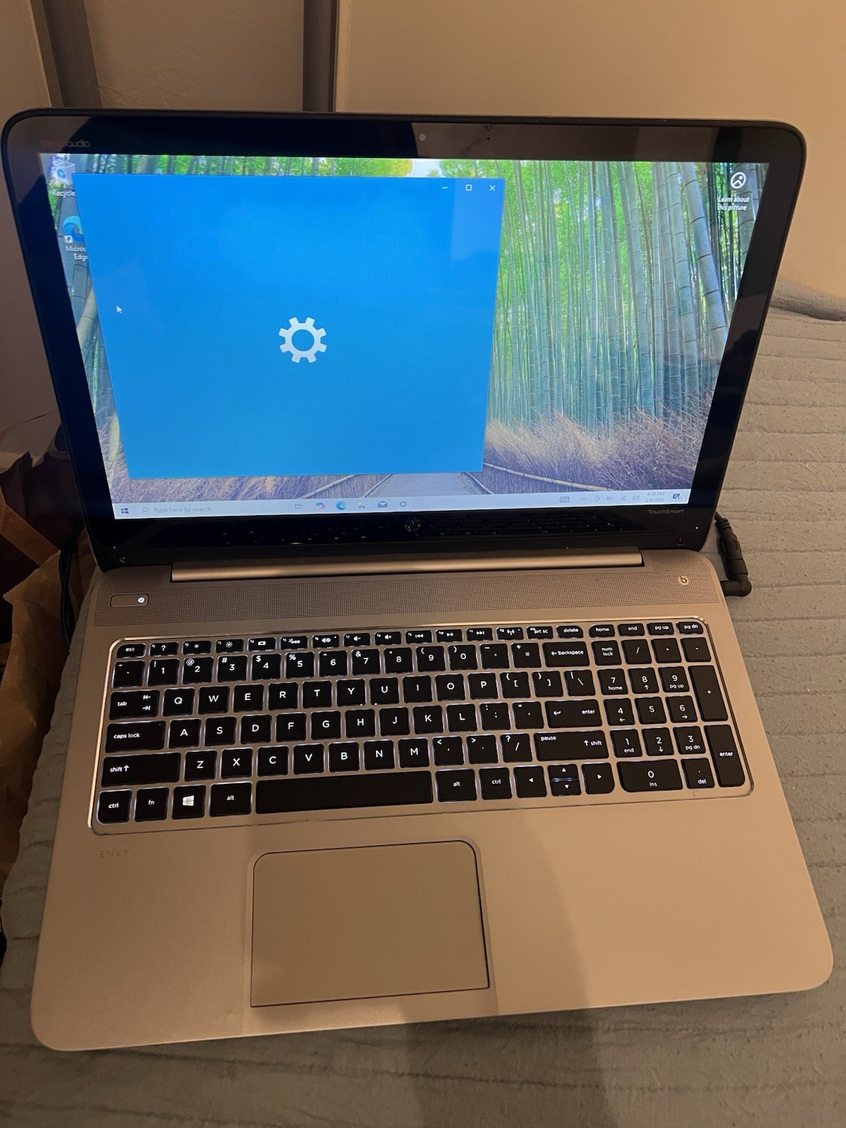 HP envy TS m6 sleekbook AMD A10-5745M Touch Screen XE500C13 700gb Storage Read