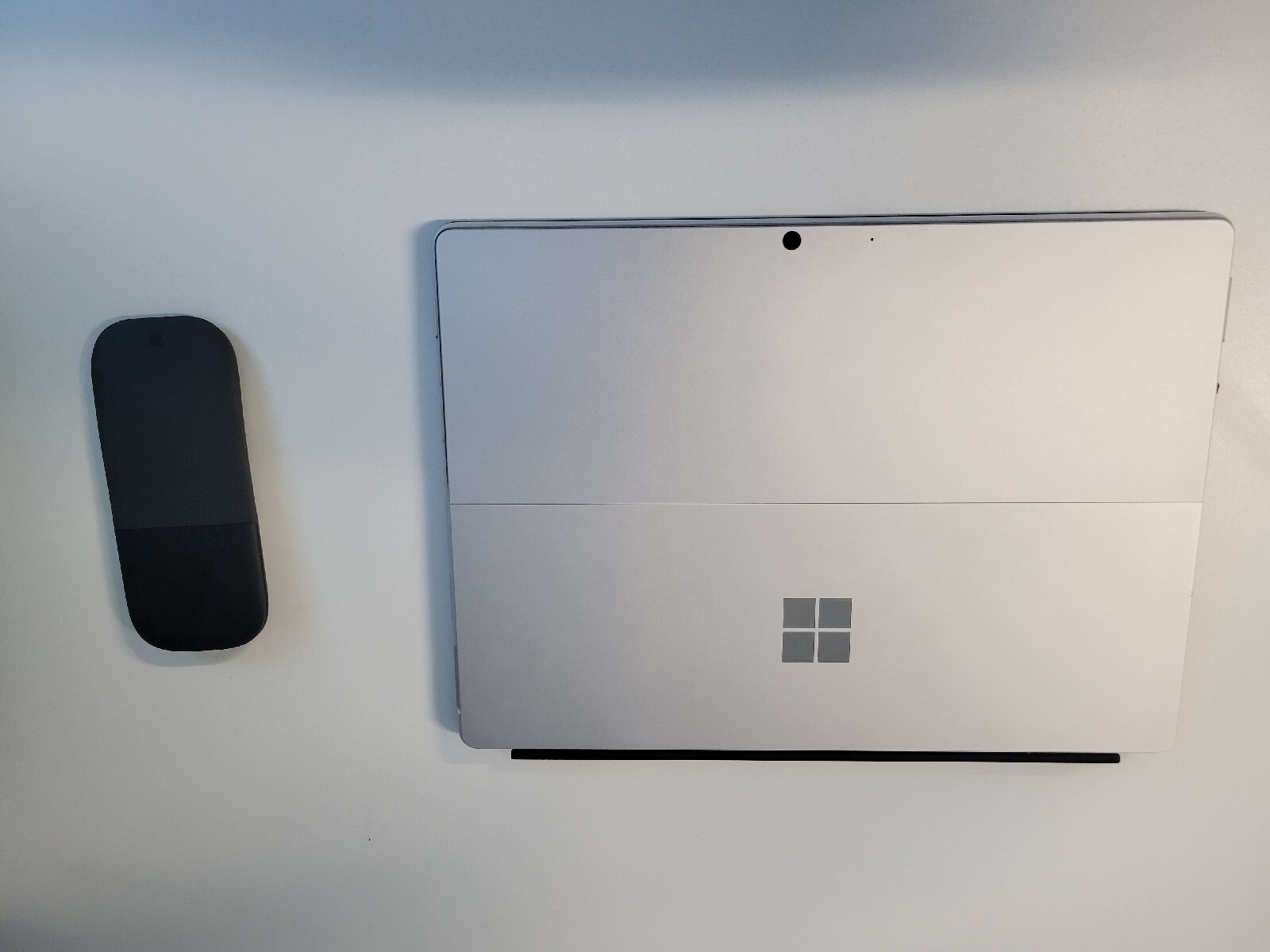 Microsoft Surface Pro 8 13″ Touch (128GB SSD, Intel Core i5 11th Gen., 4.20 GHz,