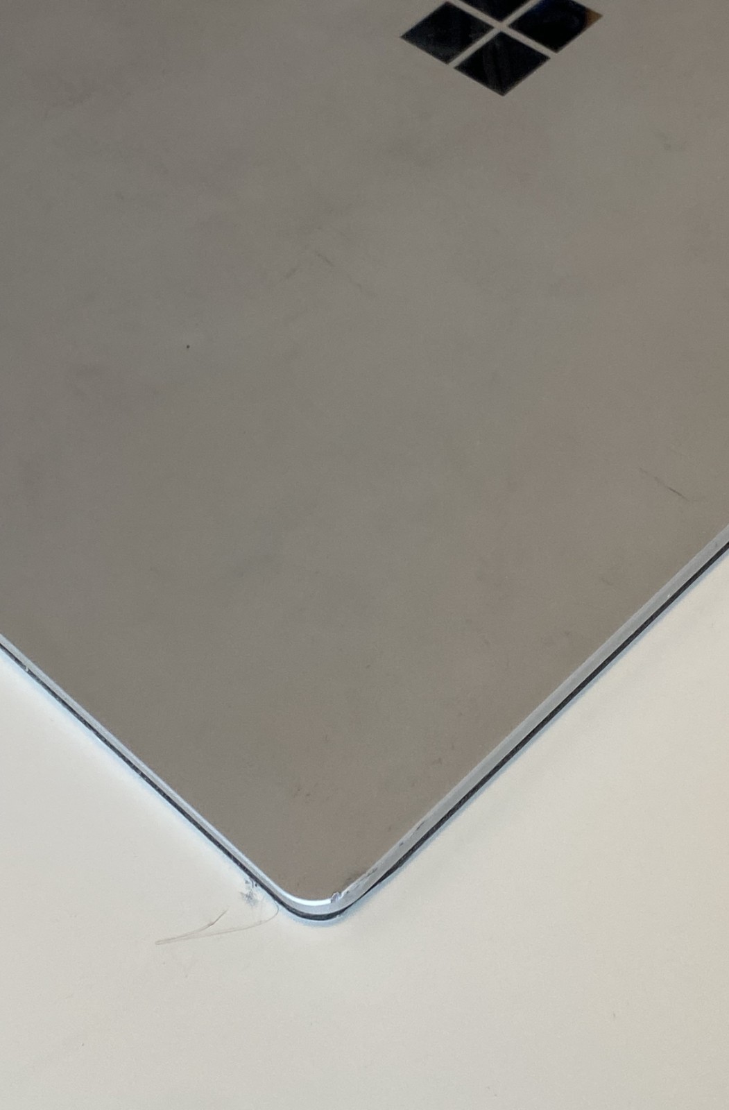 Microsoft Surface Laptop 1769 i5 4GB 128GB FOR PARTS Repair No Power AS-IS