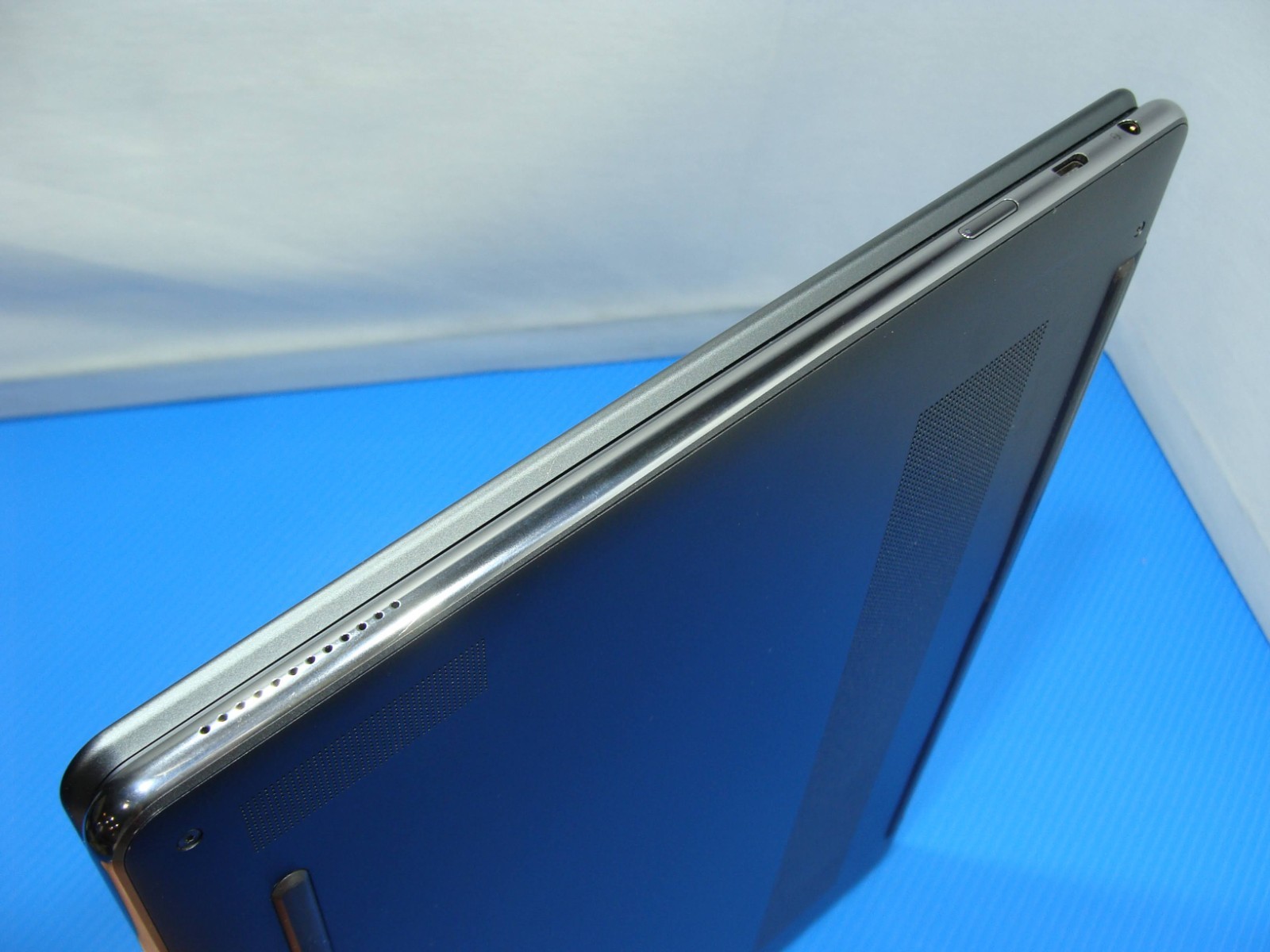 Lenovo Yoga 9 14IAP7 14″WQUXGA TOUCH i7-1260P 2.1GHz 16GB 1TB SSD W11H +Charger