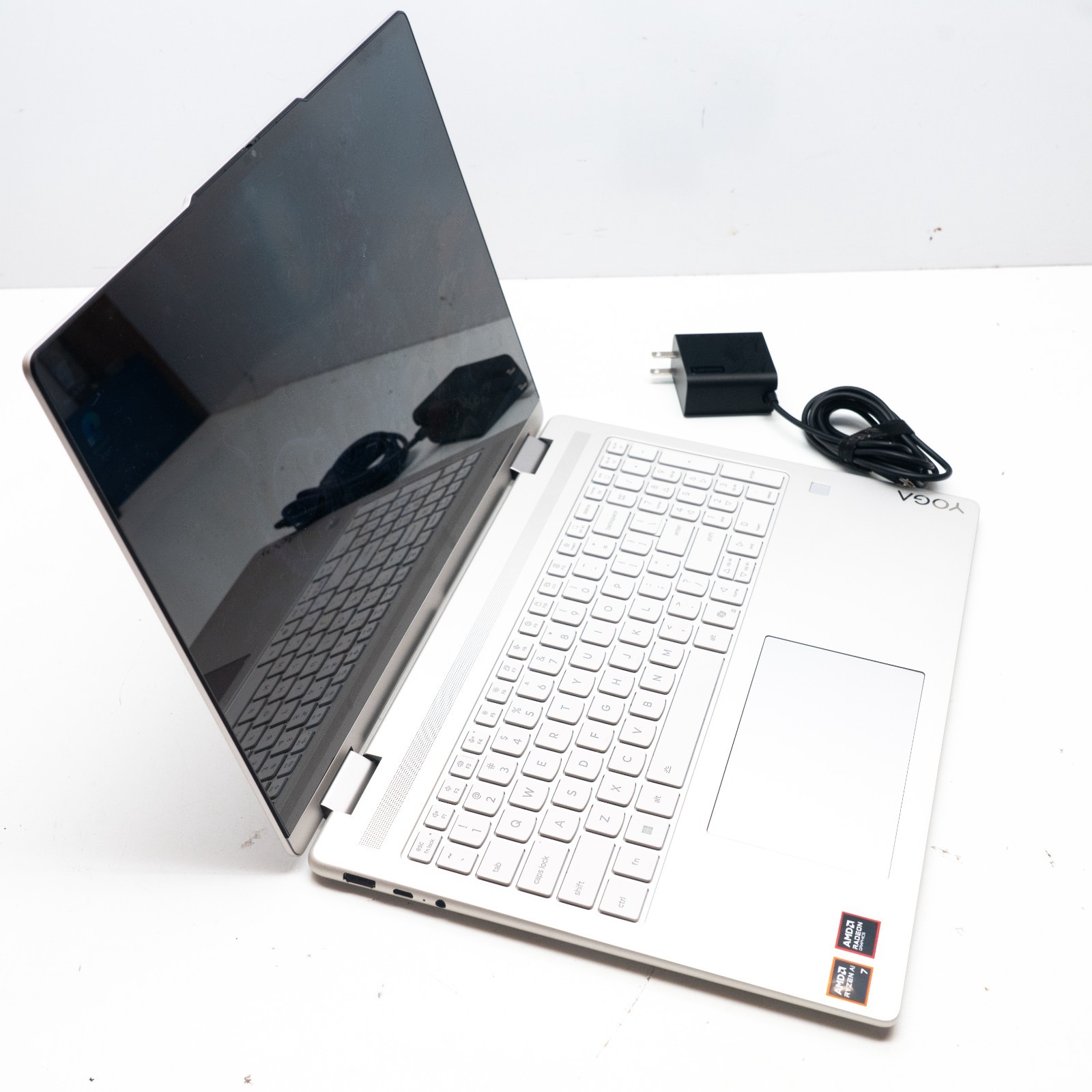 Lenovo Yoga 7 2-in-1 16AKP10 16″ Ryzen AI 7 340 16GB RAM 1TB SSD Laptop Warranty