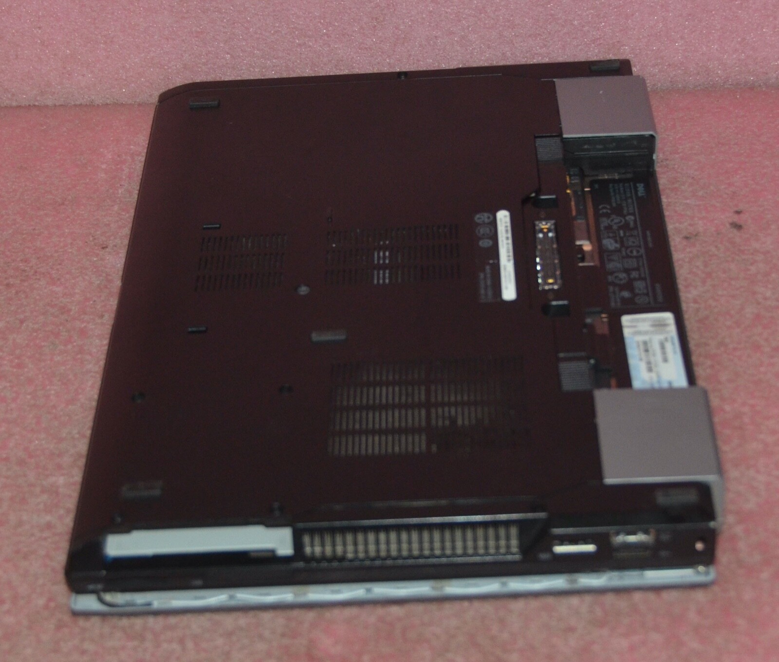 Dell Precision M4500 Laptop.__NON-WORKING_BROKEN__PLEASE READ!!!!