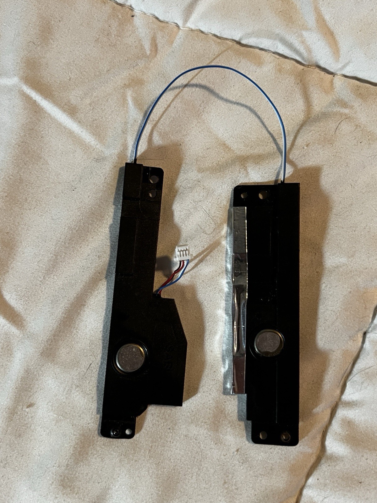 Lenovo Yoga c740-15iml Speakers