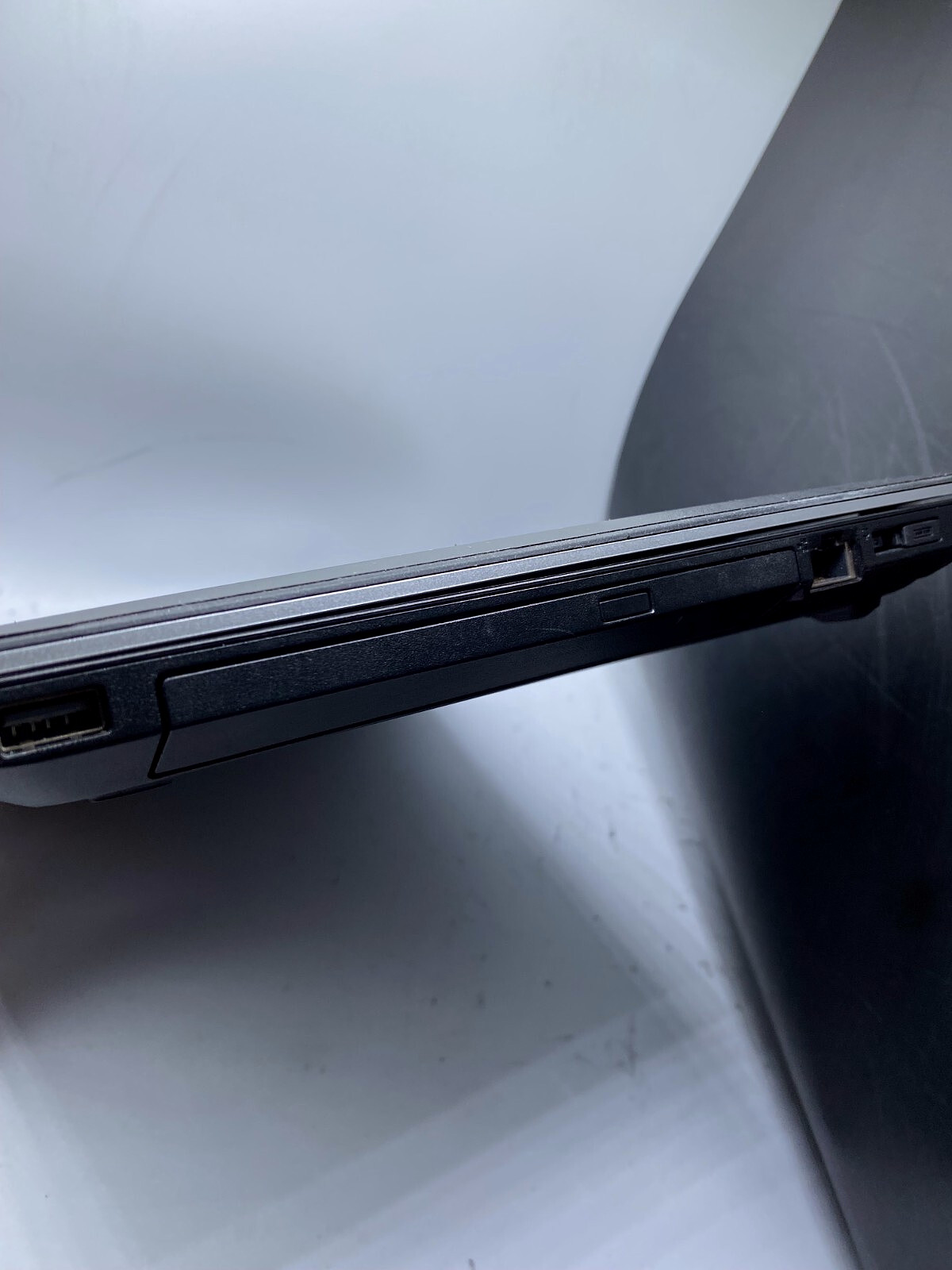 Lenovo ThinkPad Edge E440 14′ Intel i5-4200M 2.40GHz 12GB RAM 320GB – See Desc..