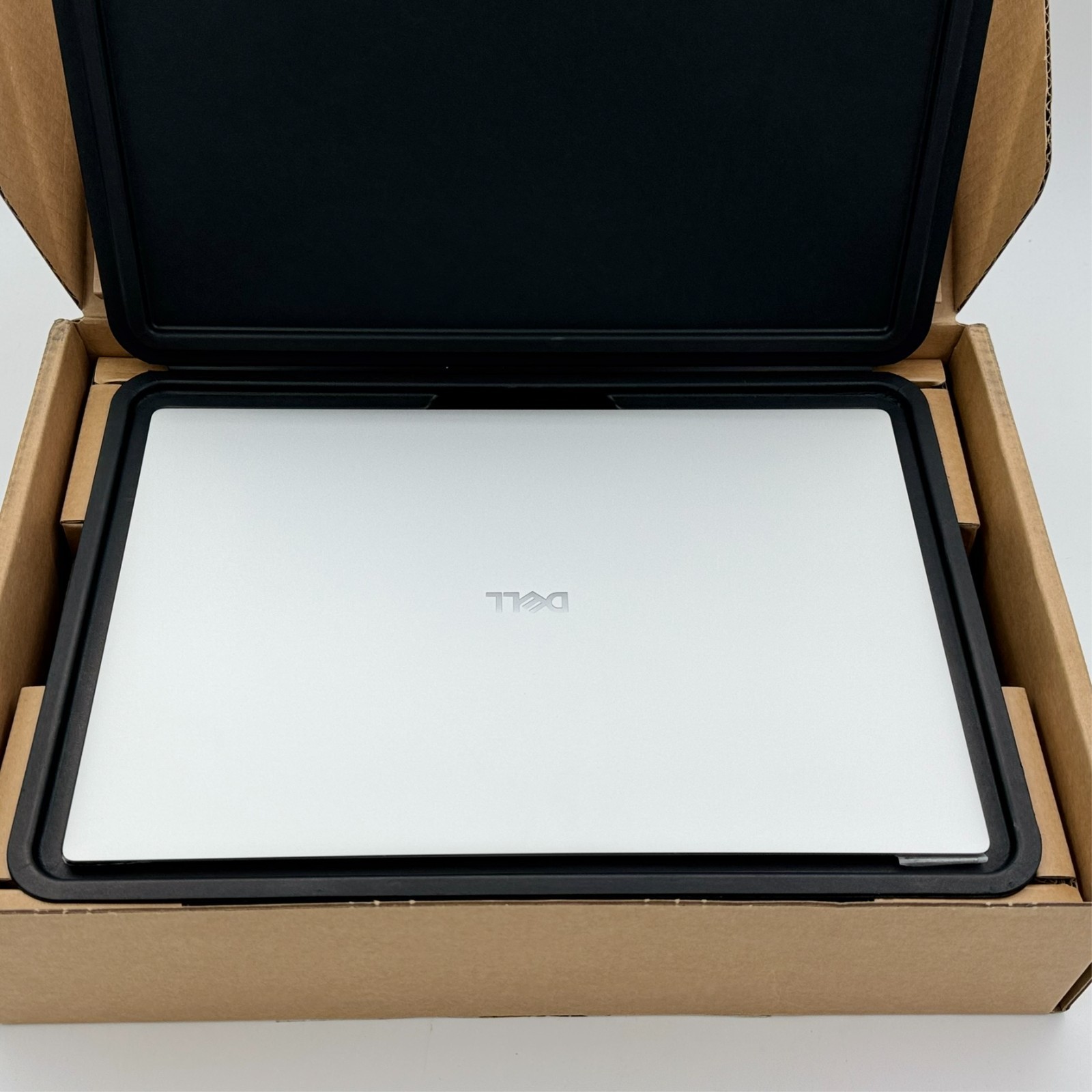 Dell Premium 14.5″ 3.2K OLED Touch Laptop Intel Ultra 7 255H 32GB 1TB SSD