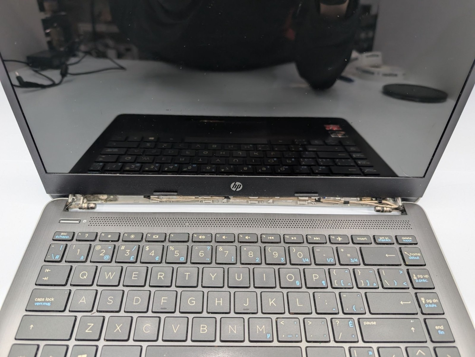 HP Laptop 14-DK0058CA 14″ Display AMD Ryzen 3 3200U 2.60GHz Processor Laptop