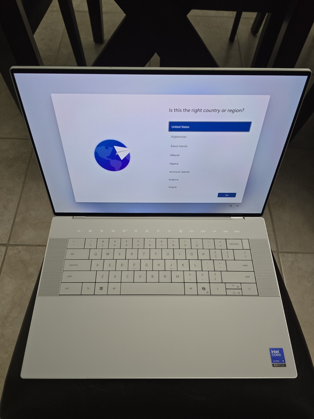 Dell XPS 16 Premium 16 4K OLED Touch Ultra 9 285H 32GB 1TB RTX 5060 Laptop